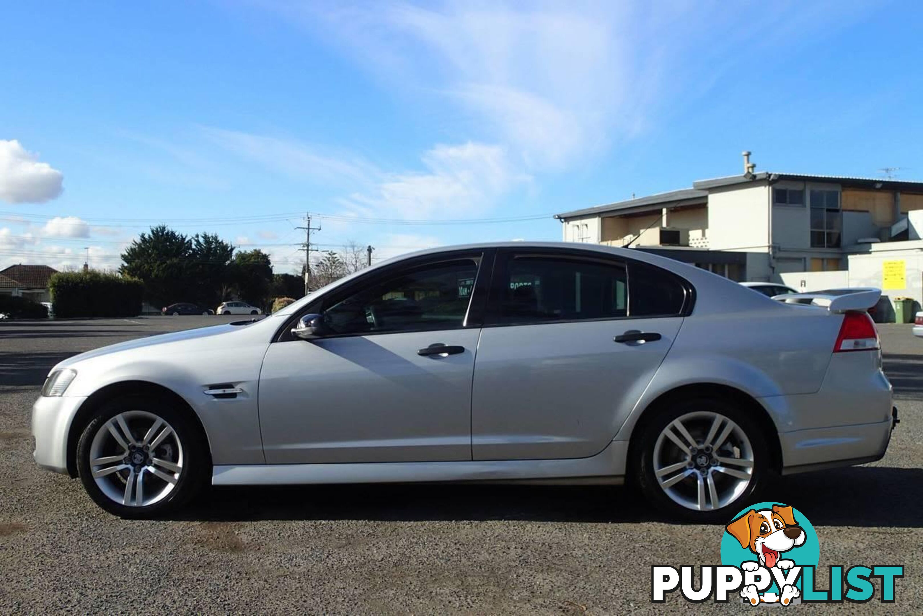 2011 HOLDEN COMMODORE OMEGA VE II WAGON, 4 DOORS, 5 SEATS