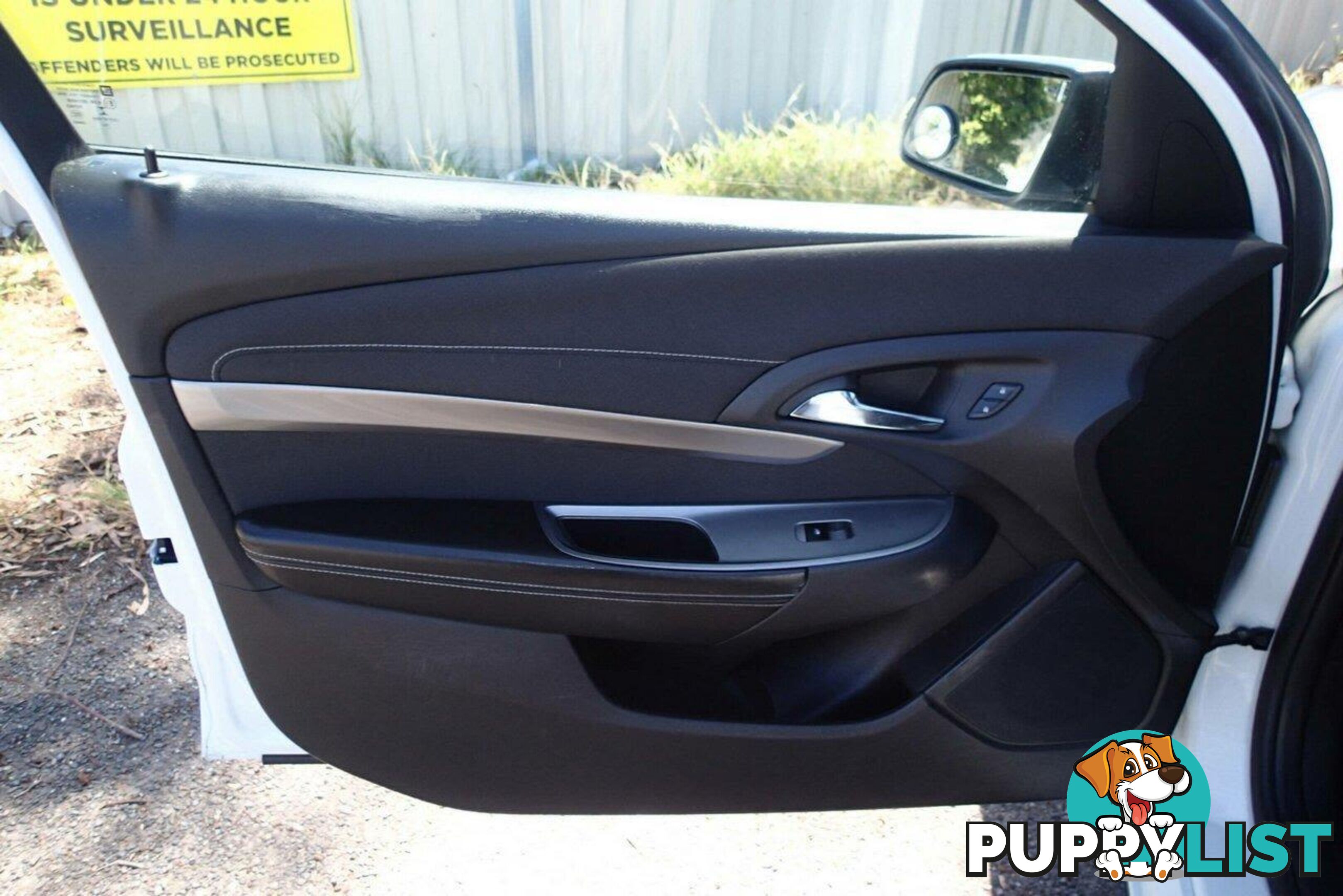 2015 HOLDEN UTE  VF II UTE TRAY, 2 DOORS, 2 SEATS