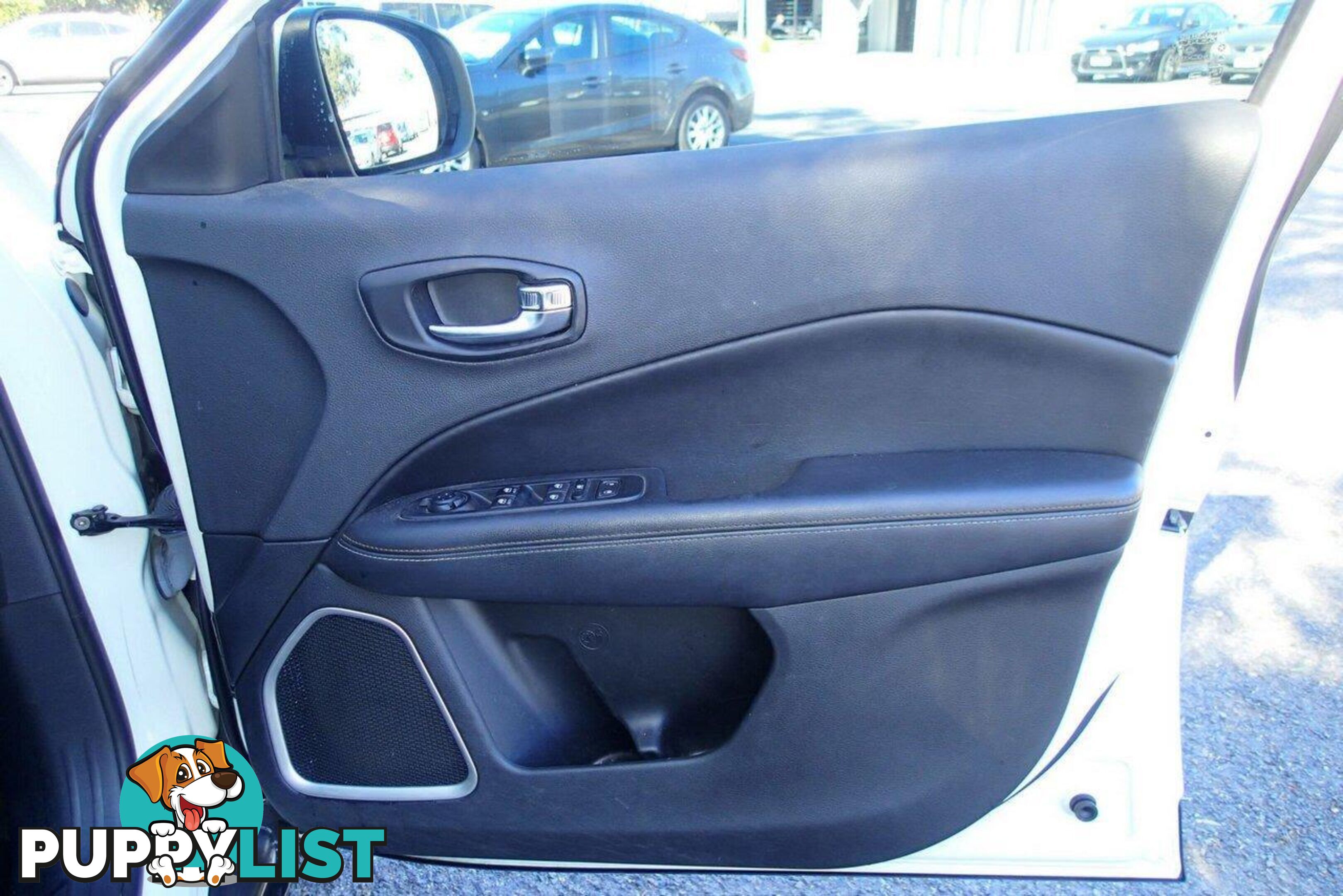 2018 JEEP COMPASS SPORT (FWD) M6 MY18 SUV, 4 DOORS, 5 SEATS