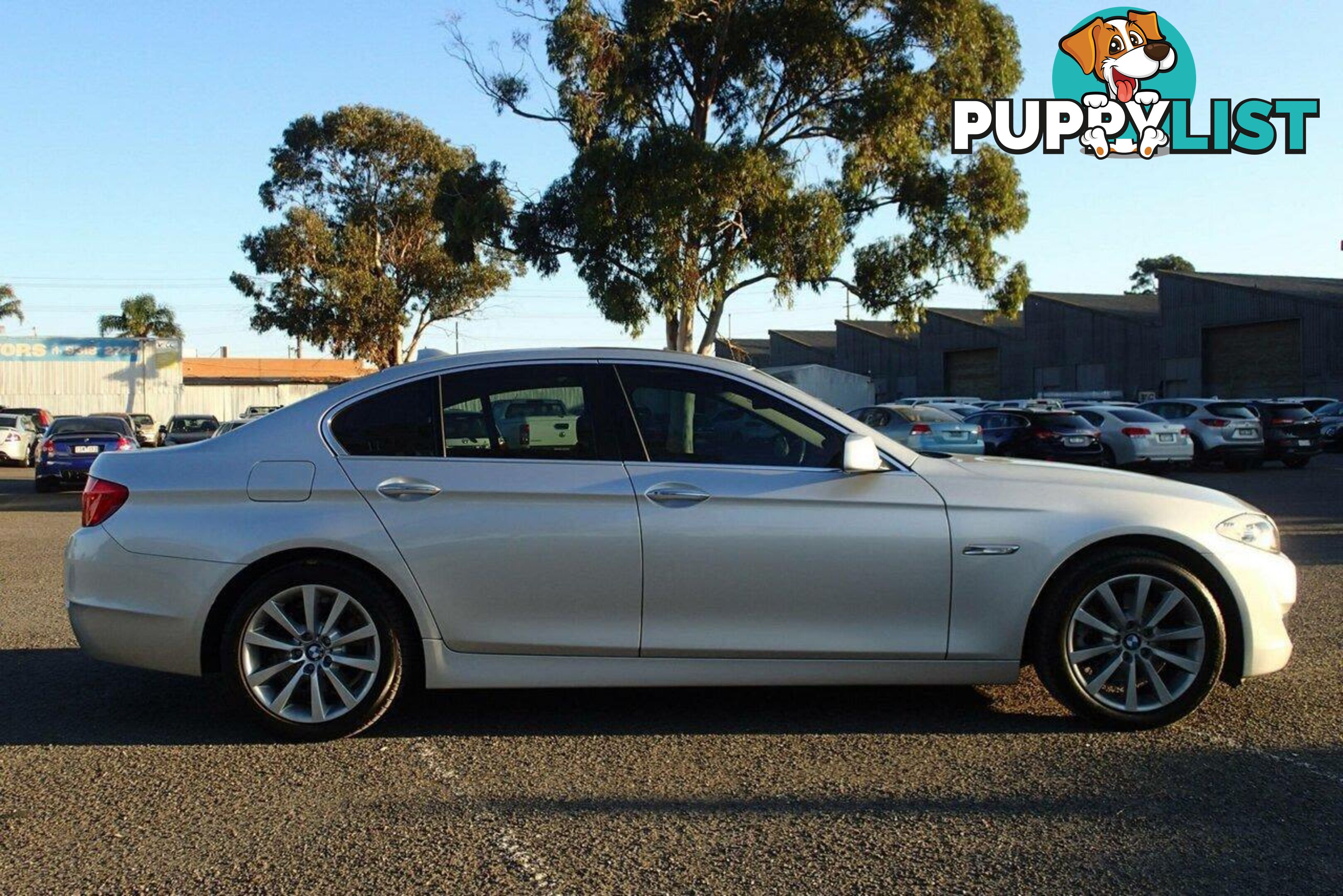 2011 BMW 528I  F10 MY11 SEDAN, 4 DOORS, 5 SEATS