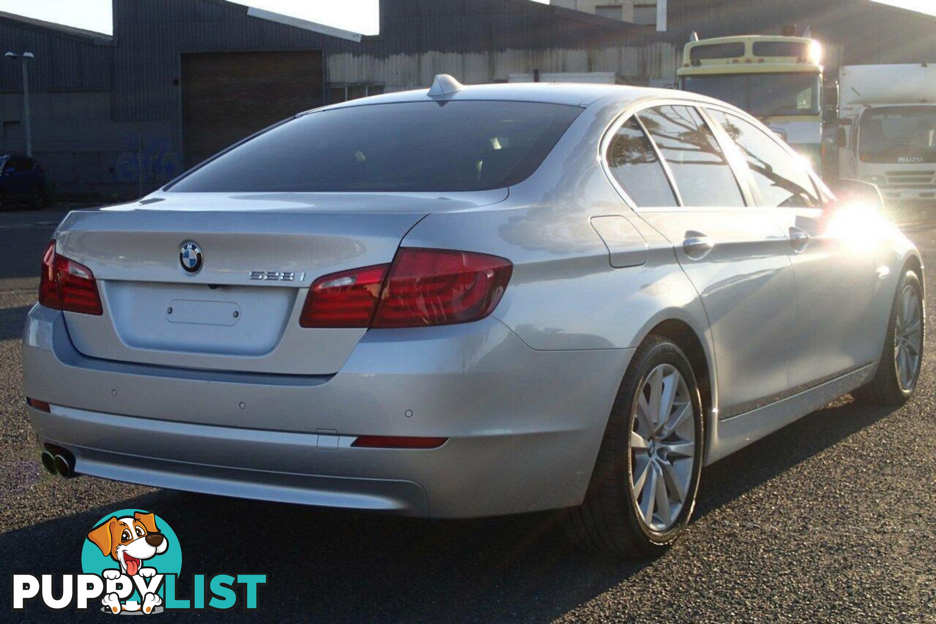 2011 BMW 528I  F10 MY11 SEDAN, 4 DOORS, 5 SEATS