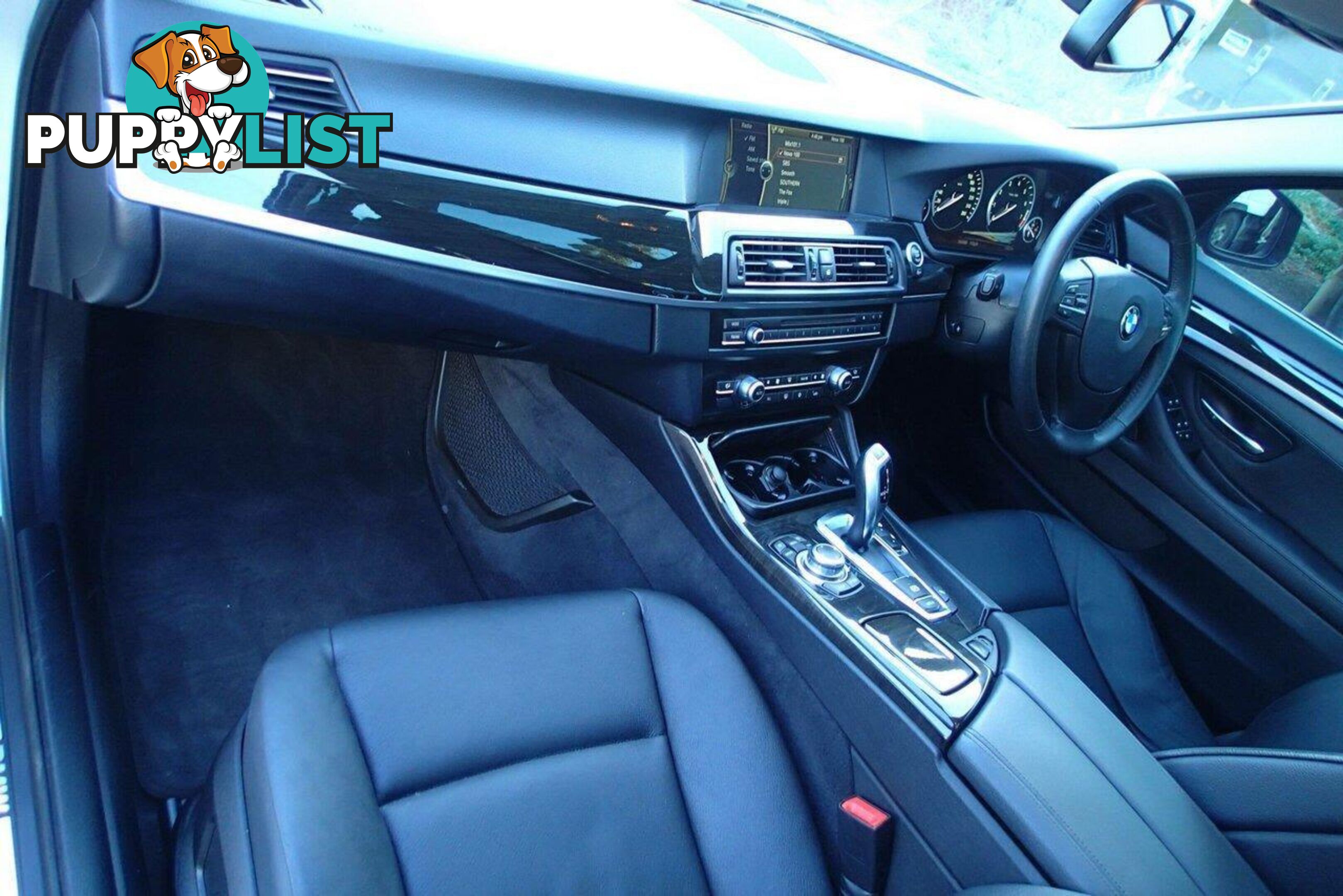 2011 BMW 528I  F10 MY11 SEDAN, 4 DOORS, 5 SEATS