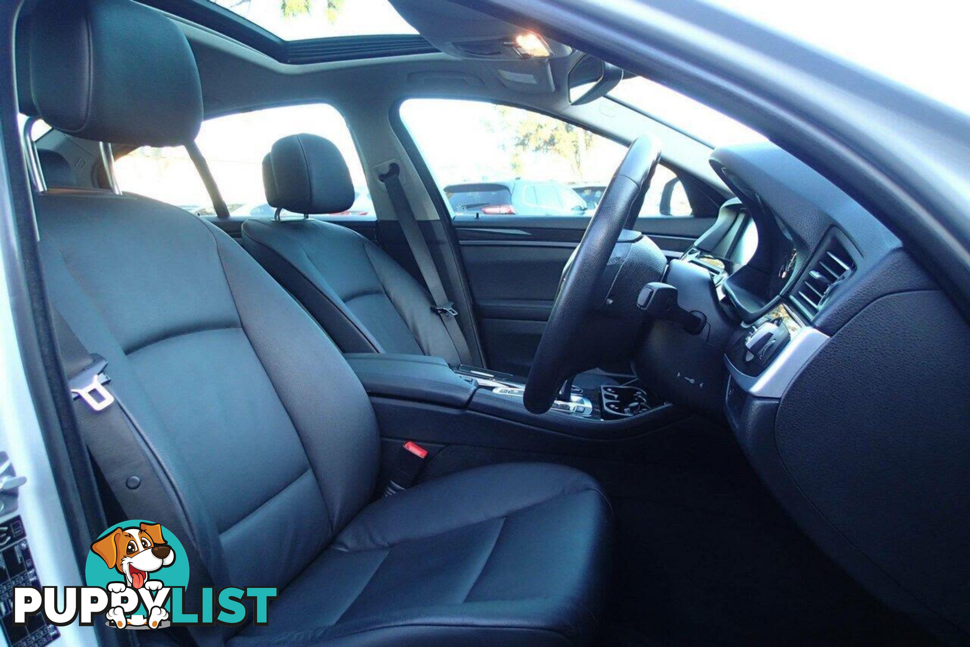 2011 BMW 528I  F10 MY11 SEDAN, 4 DOORS, 5 SEATS