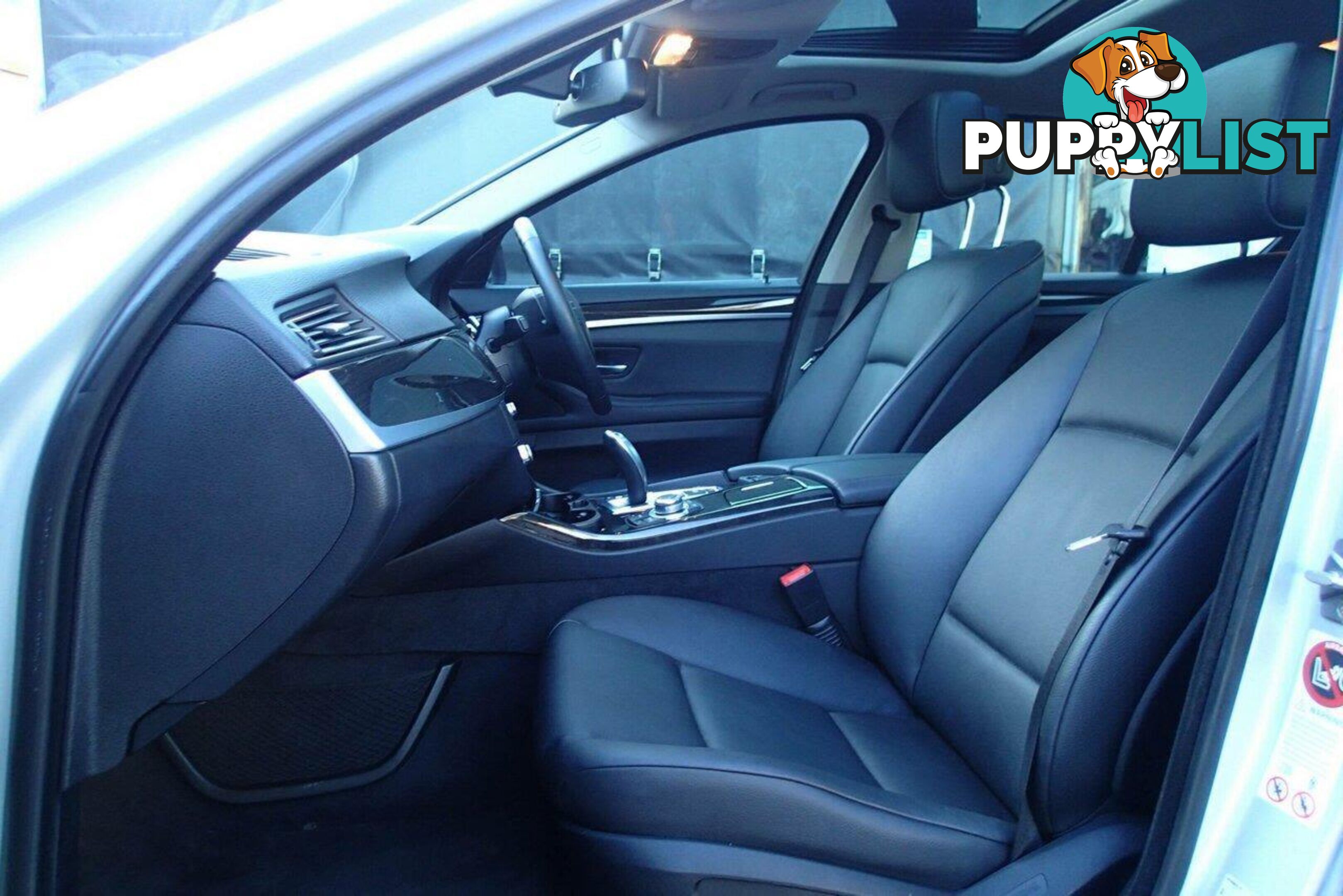 2011 BMW 528I  F10 MY11 SEDAN, 4 DOORS, 5 SEATS