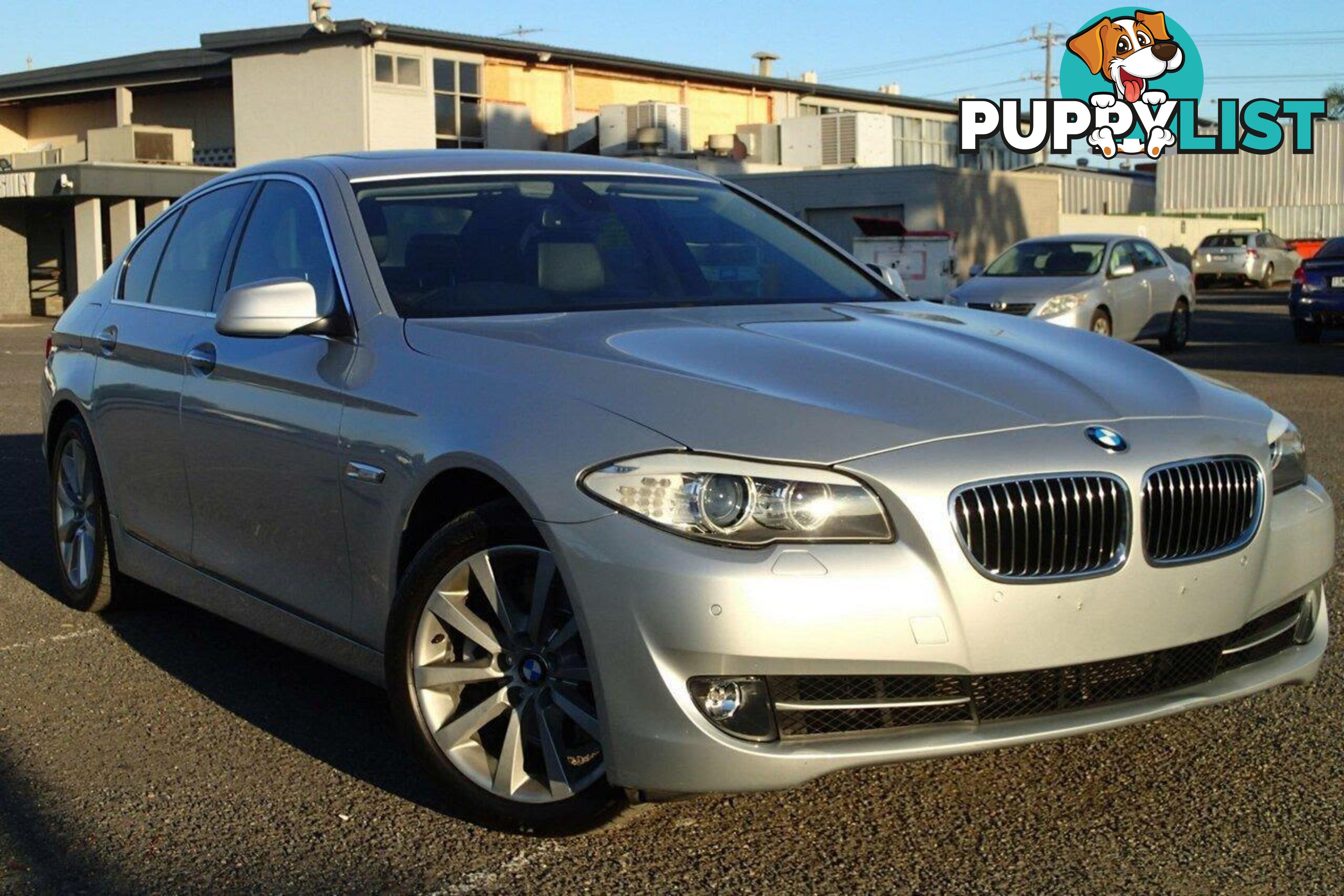 2011 BMW 528I  F10 MY11 SEDAN, 4 DOORS, 5 SEATS