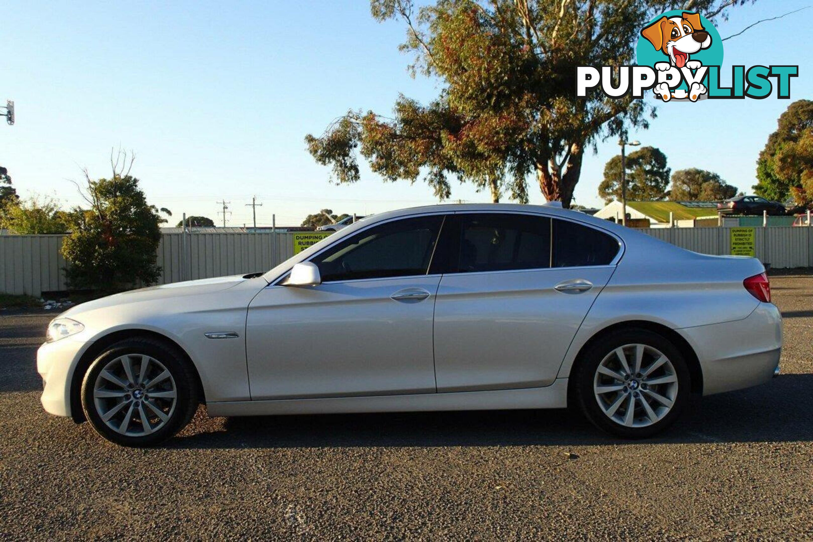 2011 BMW 528I  F10 MY11 SEDAN, 4 DOORS, 5 SEATS