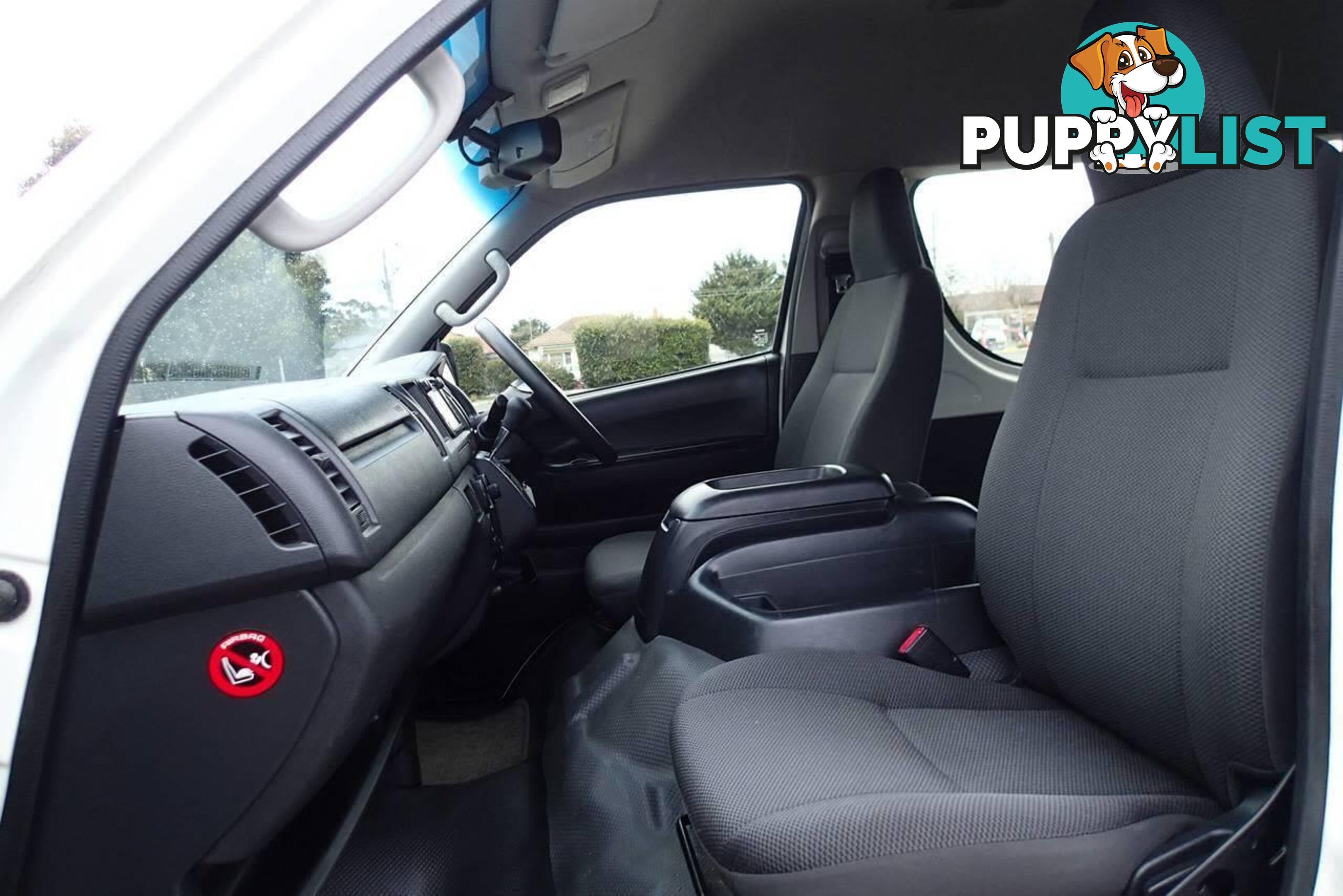 2018 TOYOTA HIACE COMMUTER TRH223R MY16 PEOPLE MOVER, 3 DOORS, 14 SEATS