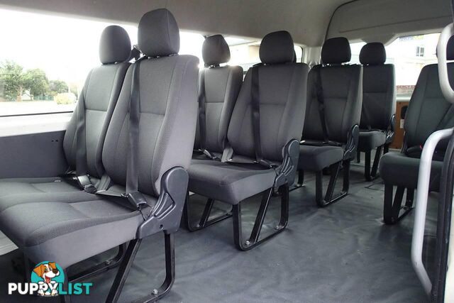 2018 TOYOTA HIACE COMMUTER TRH223R MY16 PEOPLE MOVER, 3 DOORS, 14 SEATS