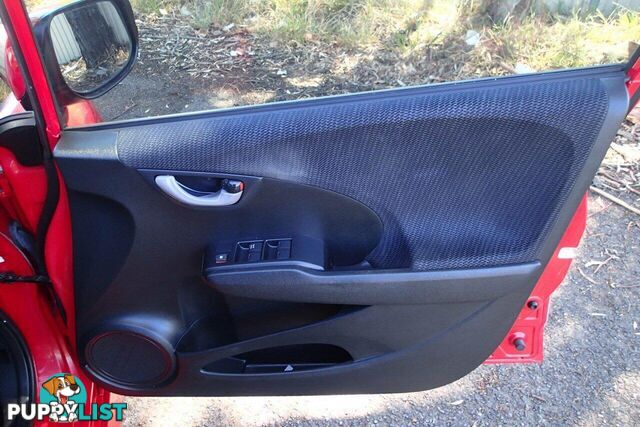 2012 HONDA JAZZ VIBE-S GE MY12 HATCH, 5 DOORS, 5 SEATS