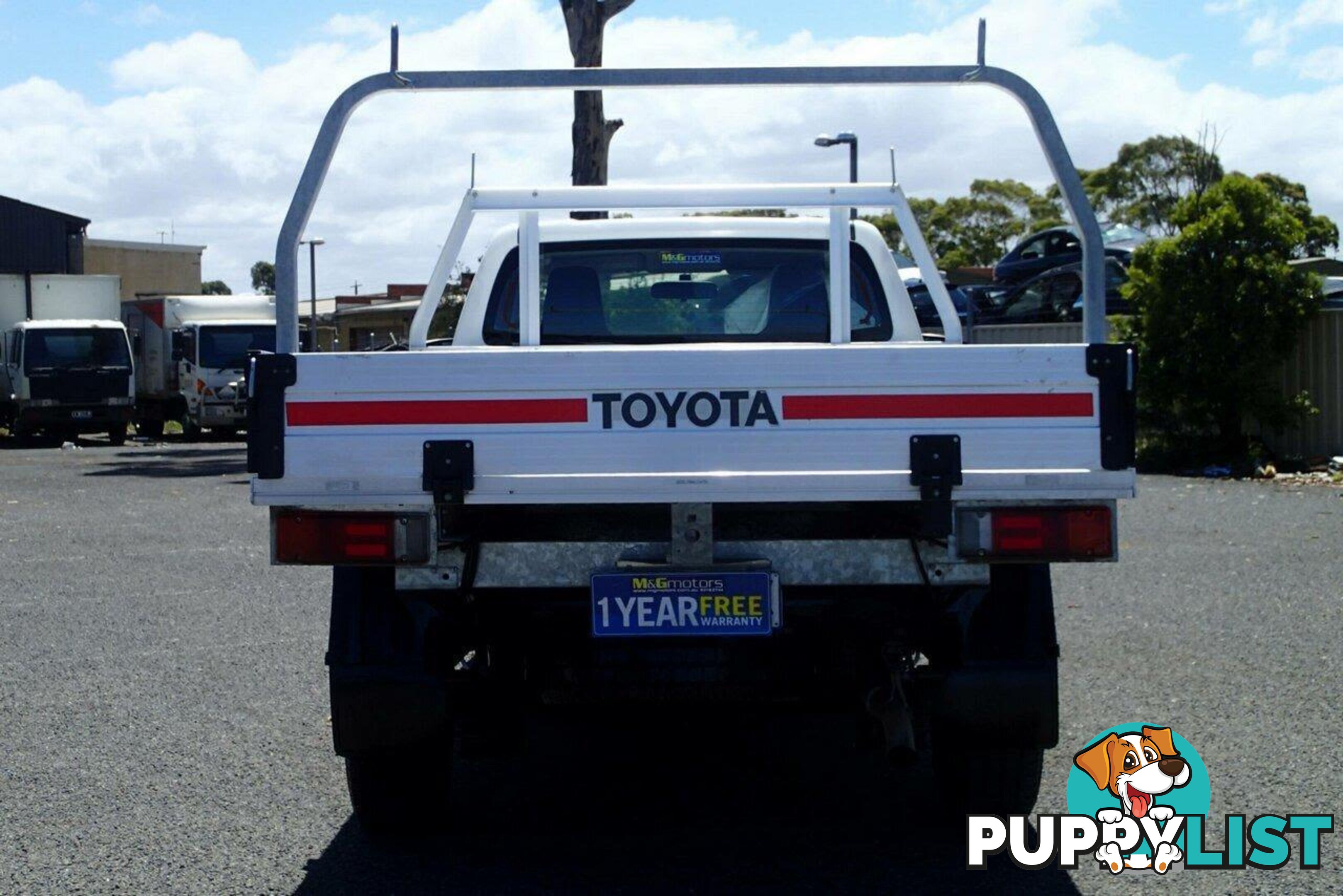 2017 TOYOTA HILUX WORKMATE GUN122R UTE TRAY, 2 DOORS, 2 SEATS