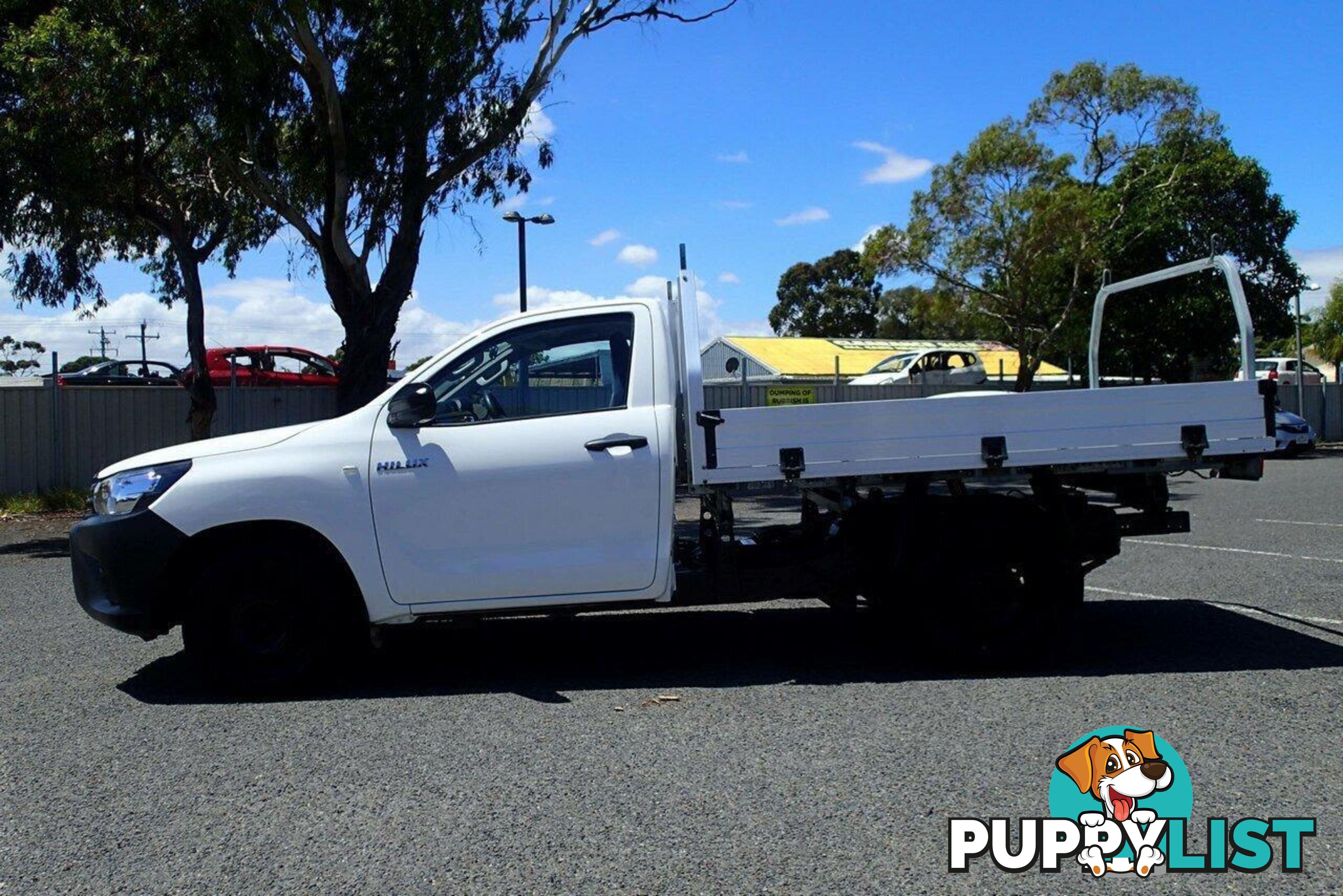 2017 TOYOTA HILUX WORKMATE GUN122R UTE TRAY, 2 DOORS, 2 SEATS