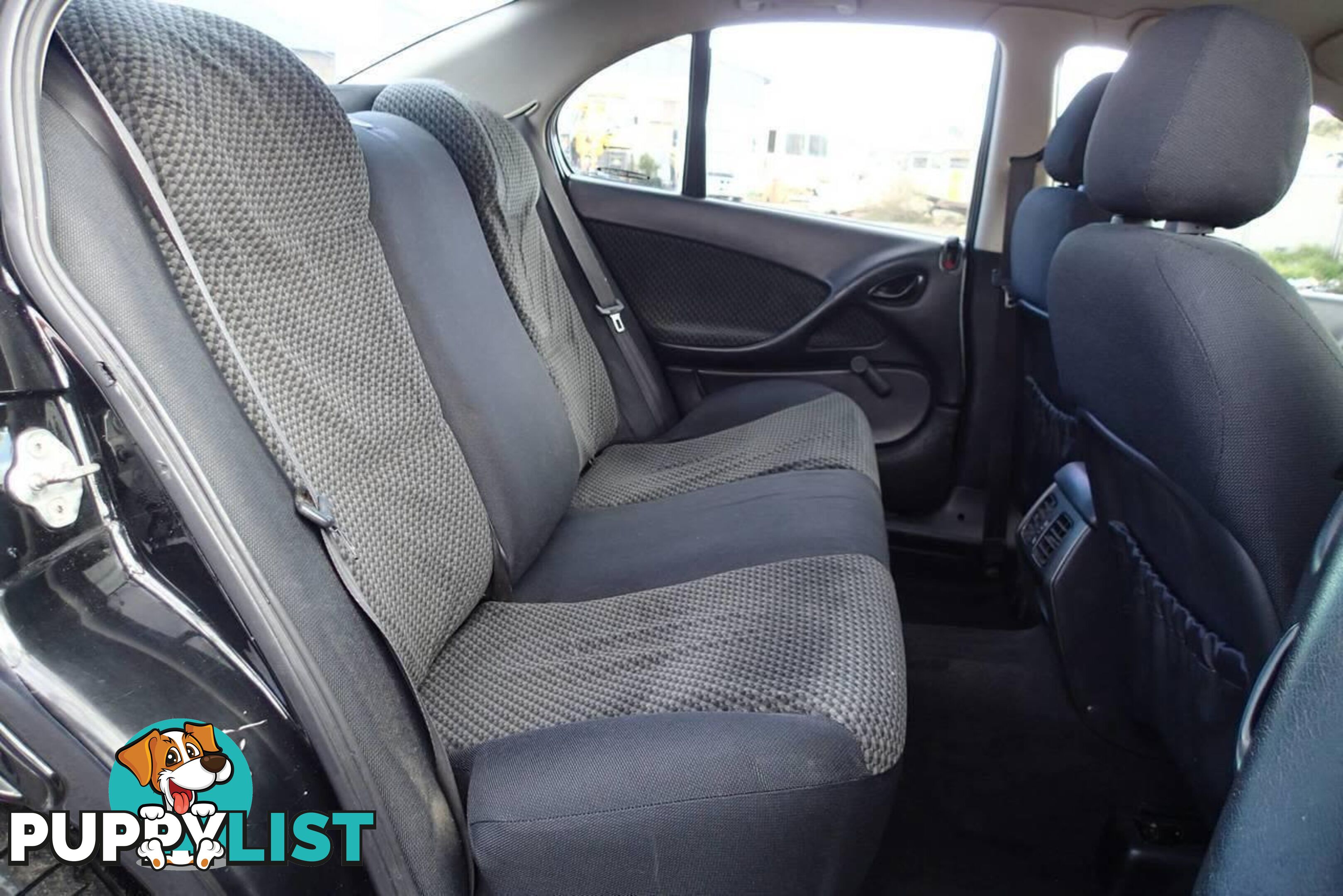 2004 HOLDEN COMMODORE EXECUTIVE VYII SEDAN, 4 DOORS, 5 SEATS
