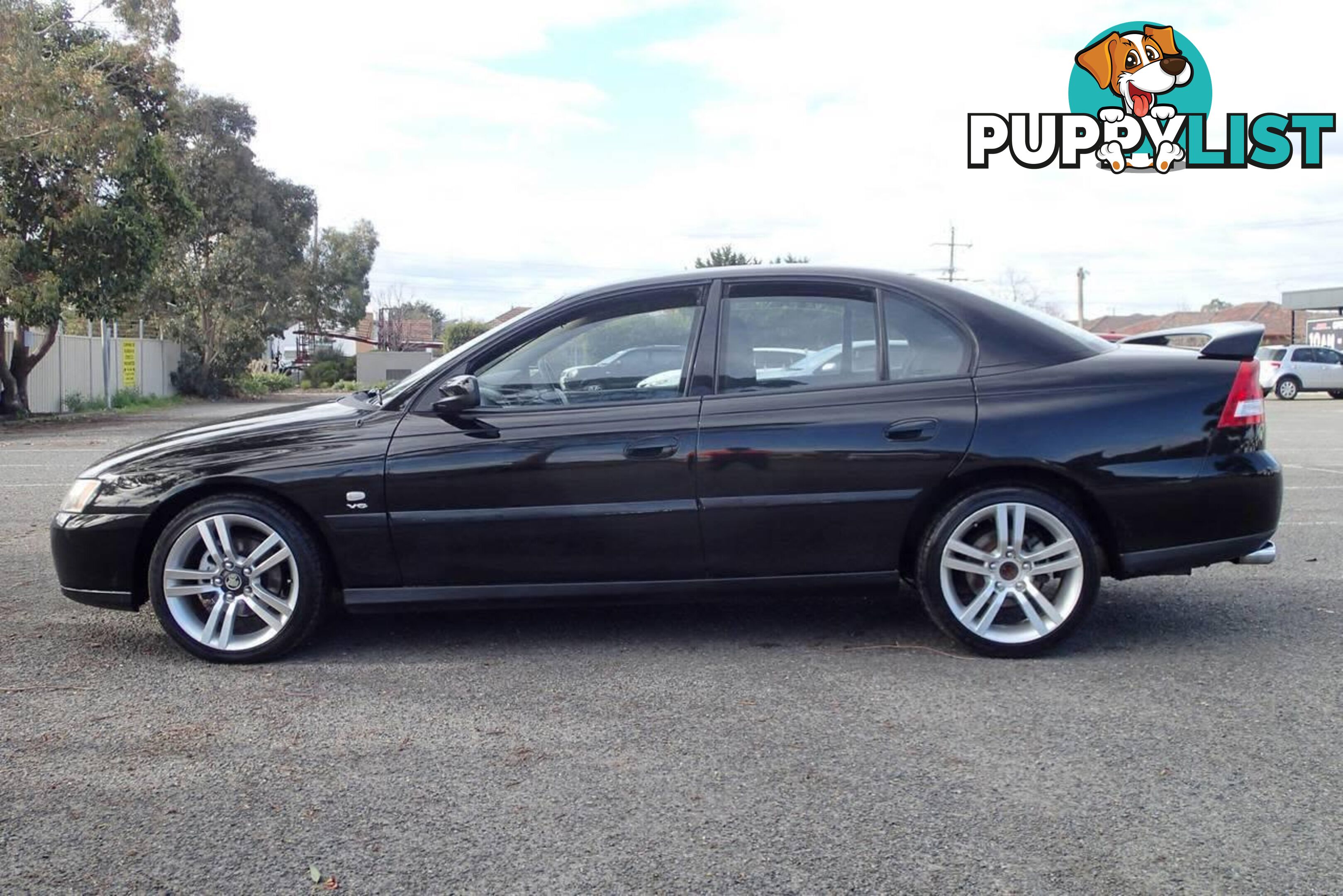 2004 HOLDEN COMMODORE EXECUTIVE VYII SEDAN, 4 DOORS, 5 SEATS