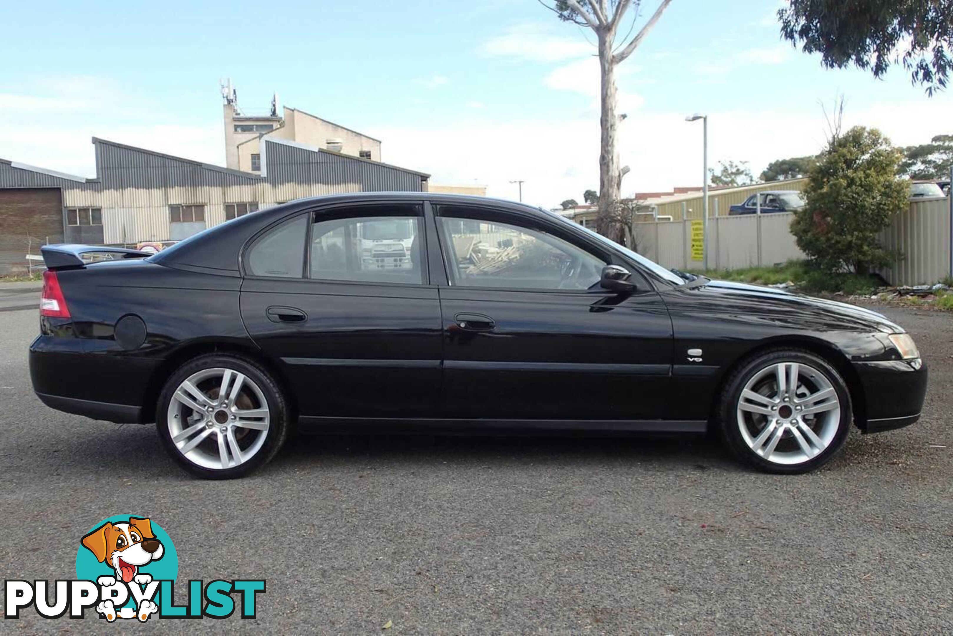 2004 HOLDEN COMMODORE EXECUTIVE VYII SEDAN, 4 DOORS, 5 SEATS