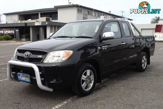 2005 TOYOTA HILUX SR GGN15R UTE TRAY, 4 DOORS, 5 SEATS