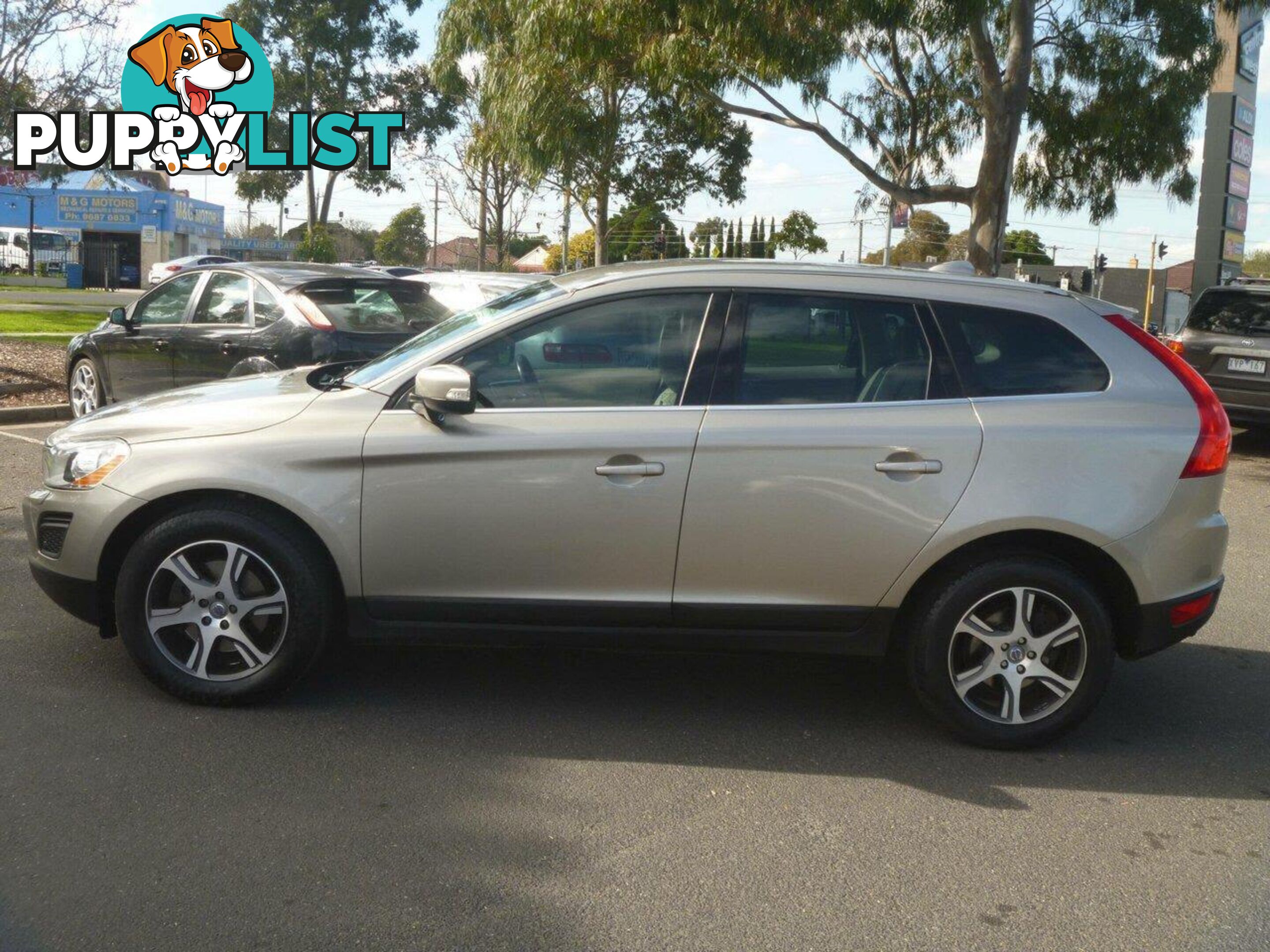 2011 VOLVO XC60 T6 DZ MY12 SUV, 4 DOORS, 5 SEATS