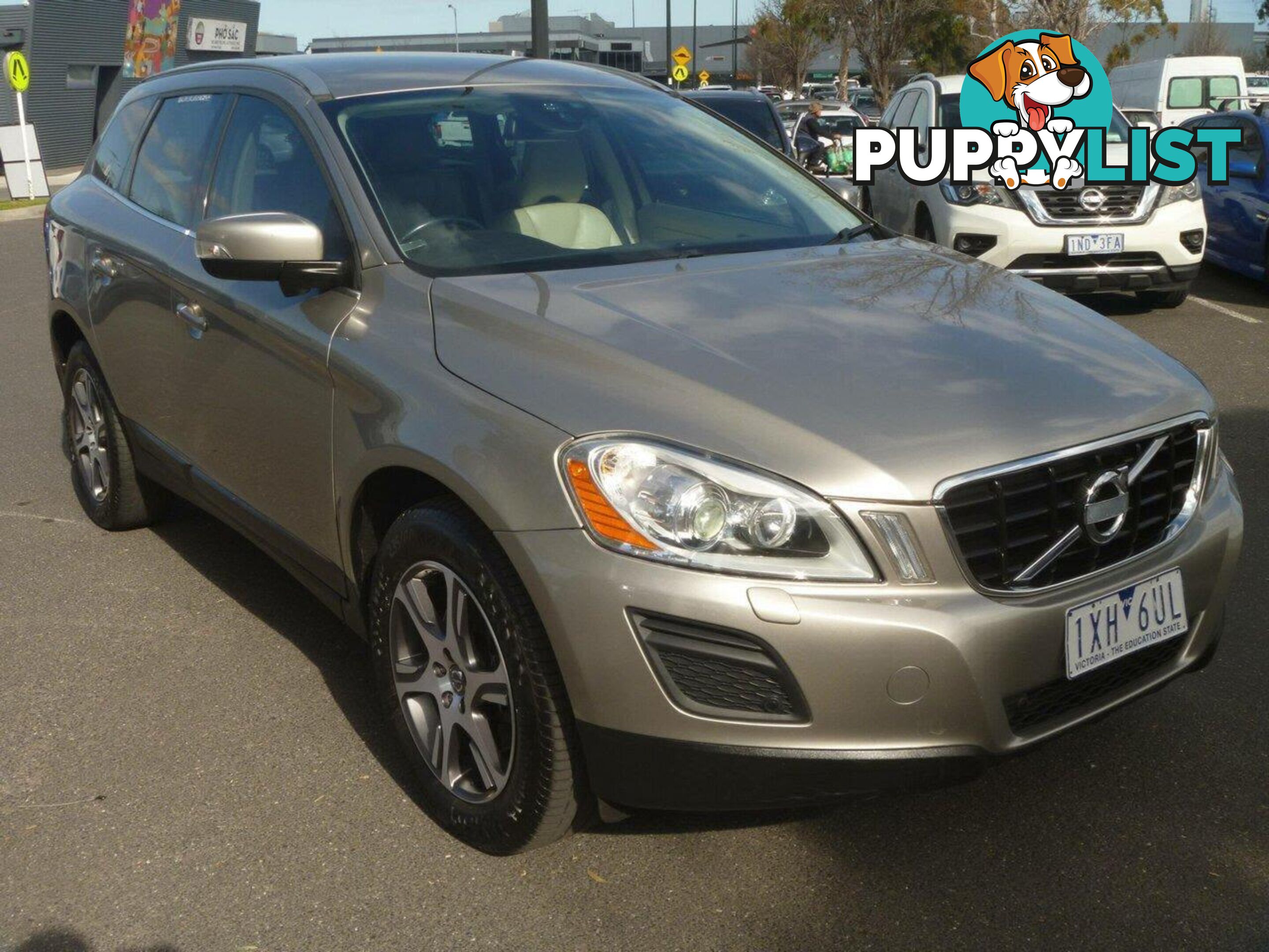 2011 VOLVO XC60 T6 DZ MY12 SUV, 4 DOORS, 5 SEATS