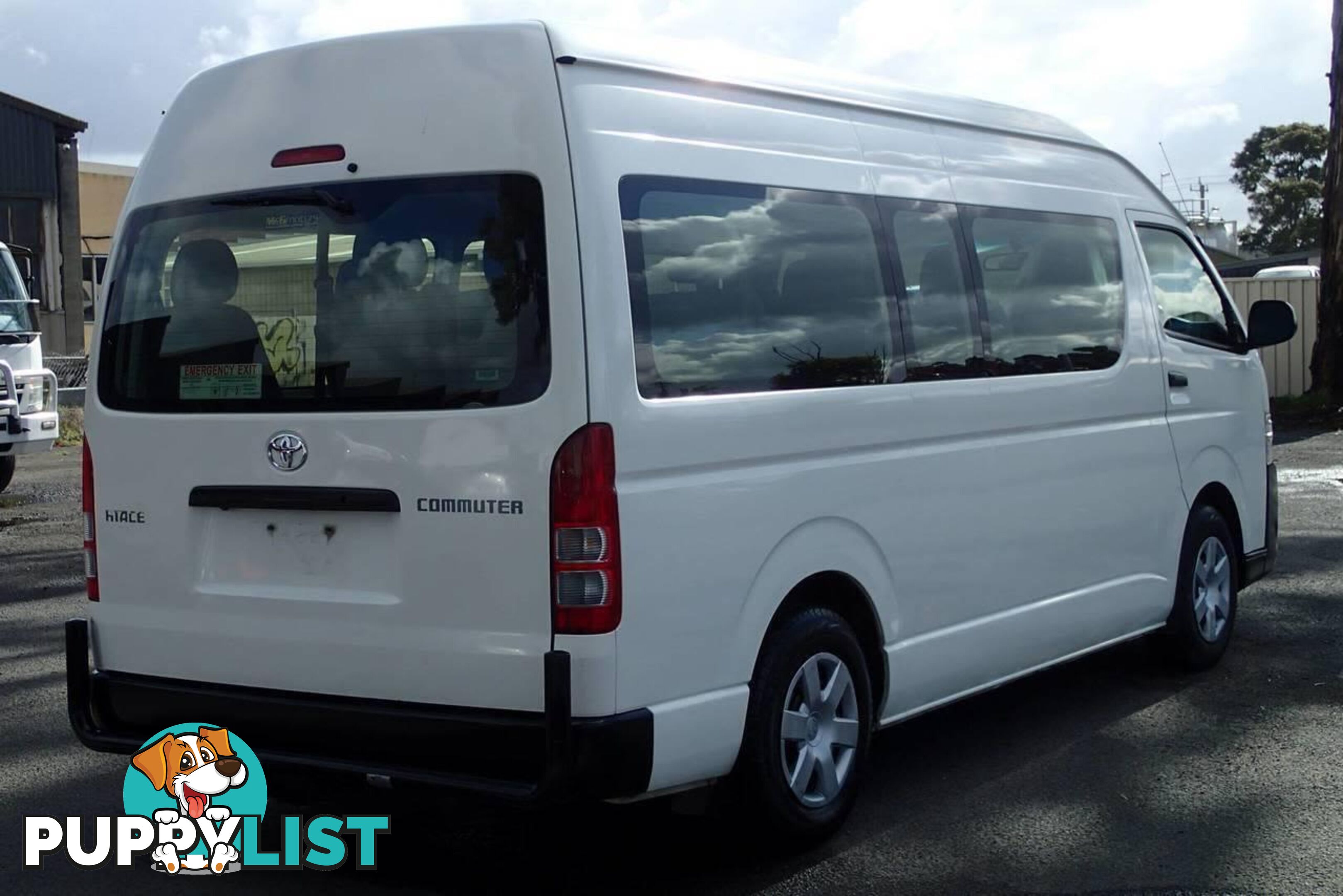 2017 TOYOTA HIACE COMMUTER TRH223R MY16 PEOPLE MOVER, 3 DOORS, 14 SEATS