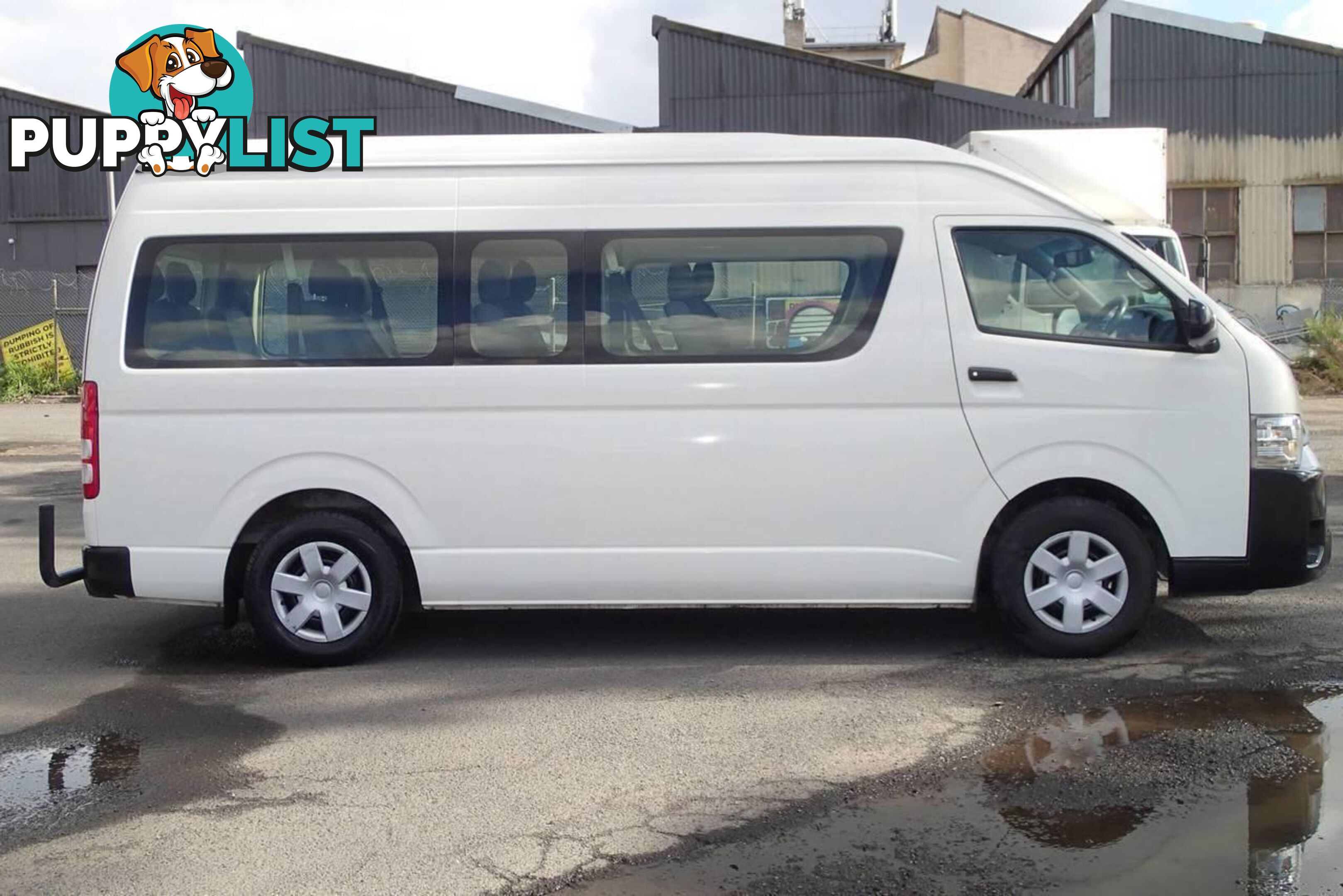 2017 TOYOTA HIACE COMMUTER TRH223R MY16 PEOPLE MOVER, 3 DOORS, 14 SEATS