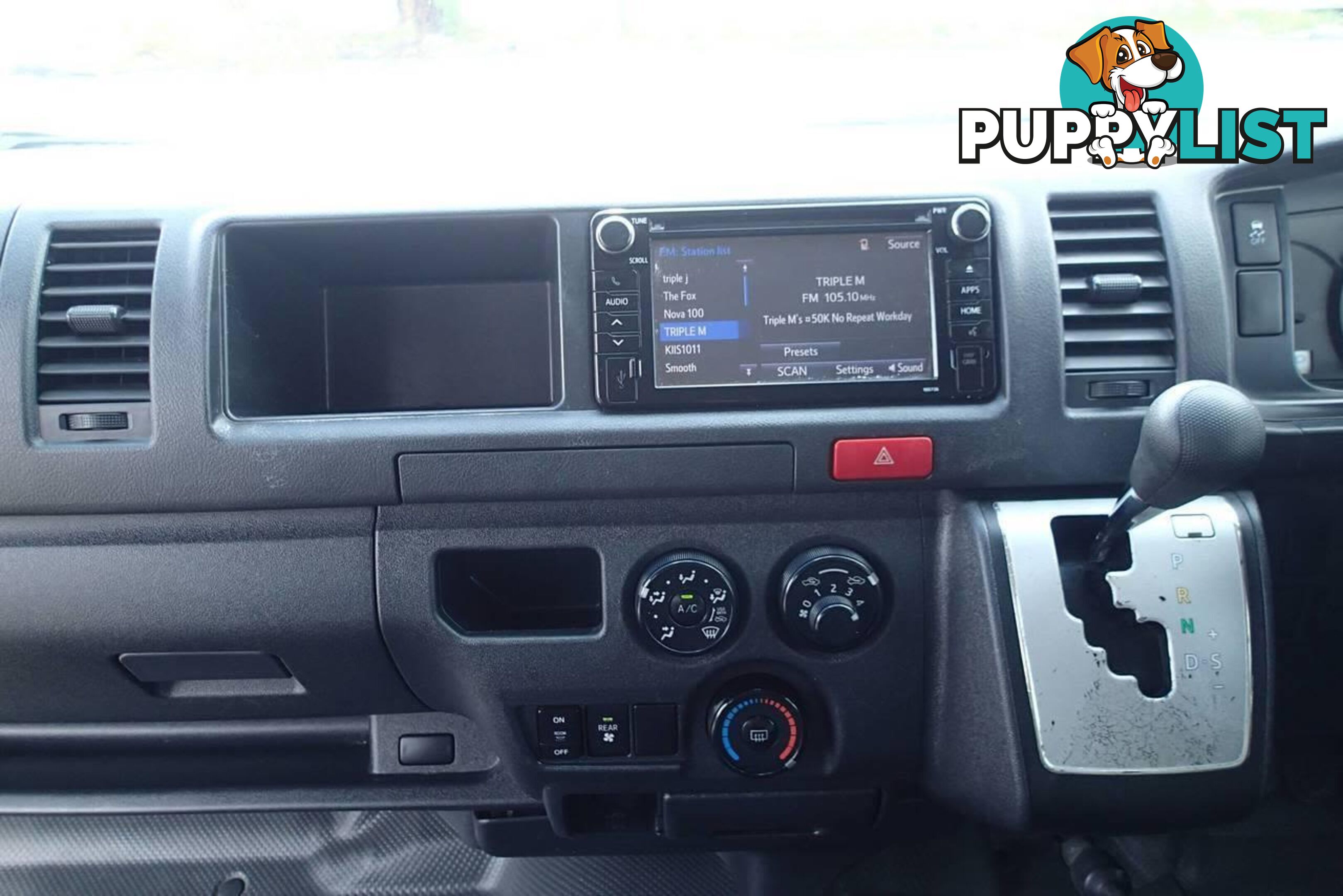 2017 TOYOTA HIACE COMMUTER TRH223R MY16 PEOPLE MOVER, 3 DOORS, 14 SEATS
