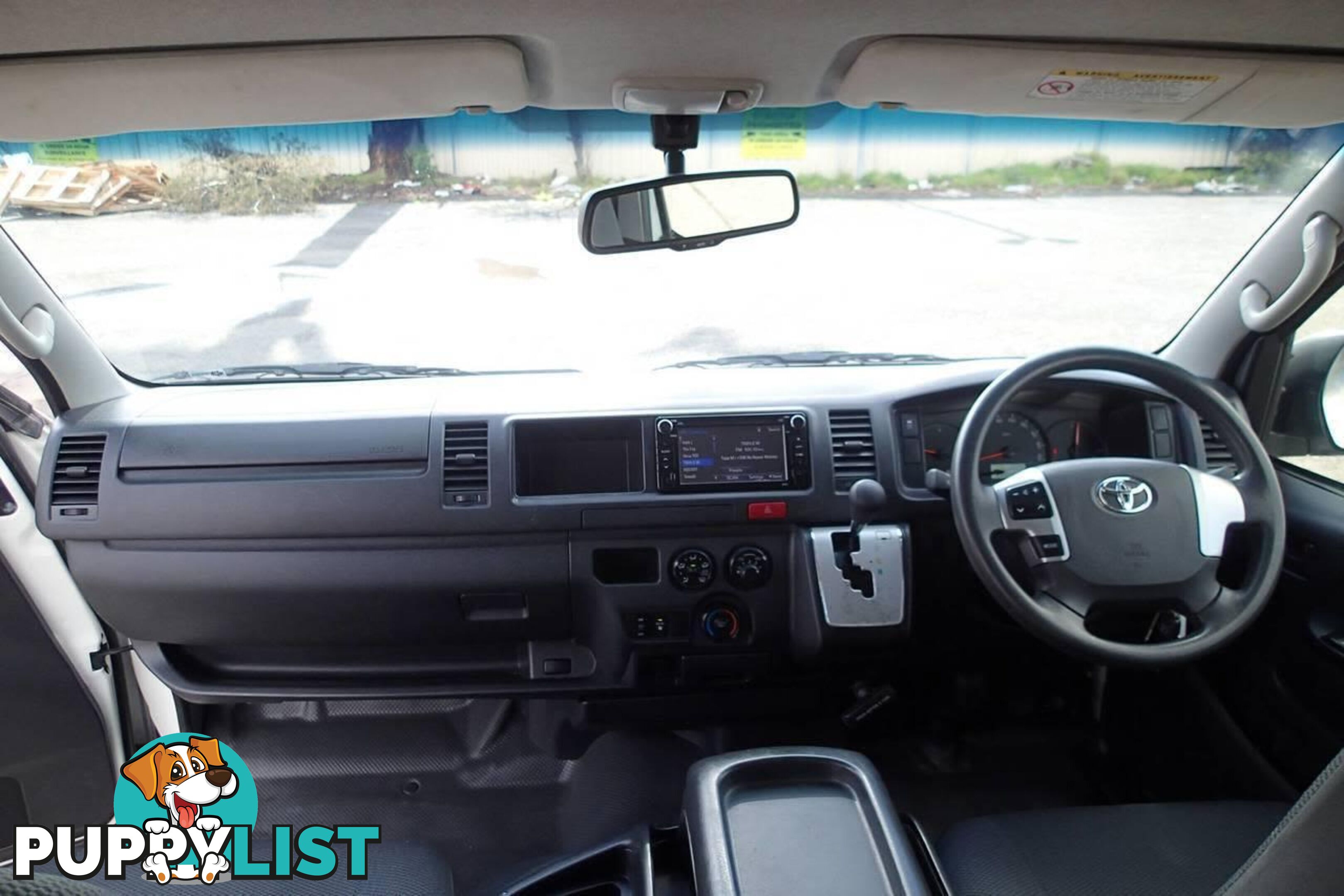 2017 TOYOTA HIACE COMMUTER TRH223R MY16 PEOPLE MOVER, 3 DOORS, 14 SEATS