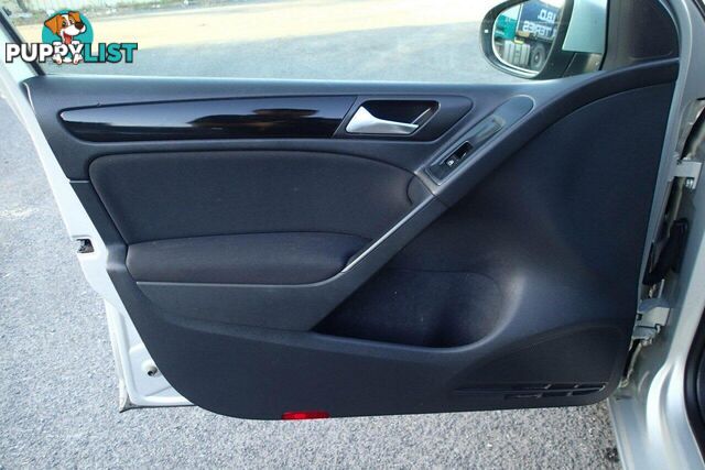 2009 VOLKSWAGEN GOLF 103 TDI COMFORTLINE 1K 6TH GEN HATCH, 5 DOORS, 5 SEATS