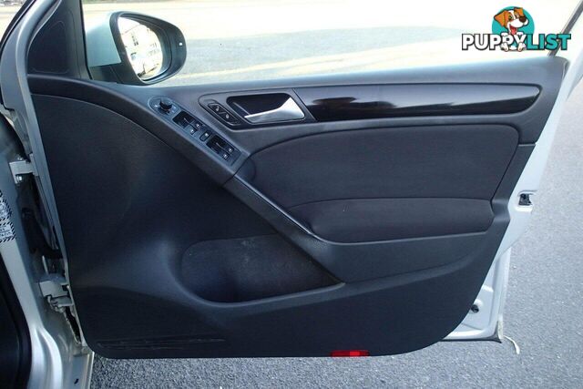 2009 VOLKSWAGEN GOLF 103 TDI COMFORTLINE 1K 6TH GEN HATCH, 5 DOORS, 5 SEATS