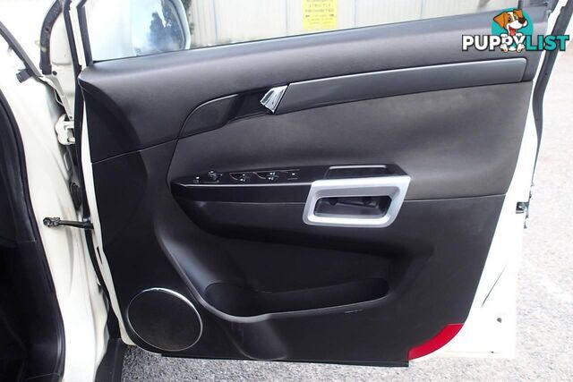 2011 HOLDEN CAPTIVA 5 (FWD) CG SERIES II SUV, 4 DOORS, 5 SEATS