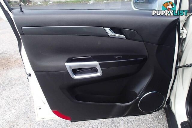 2011 HOLDEN CAPTIVA 5 (FWD) CG SERIES II SUV, 4 DOORS, 5 SEATS