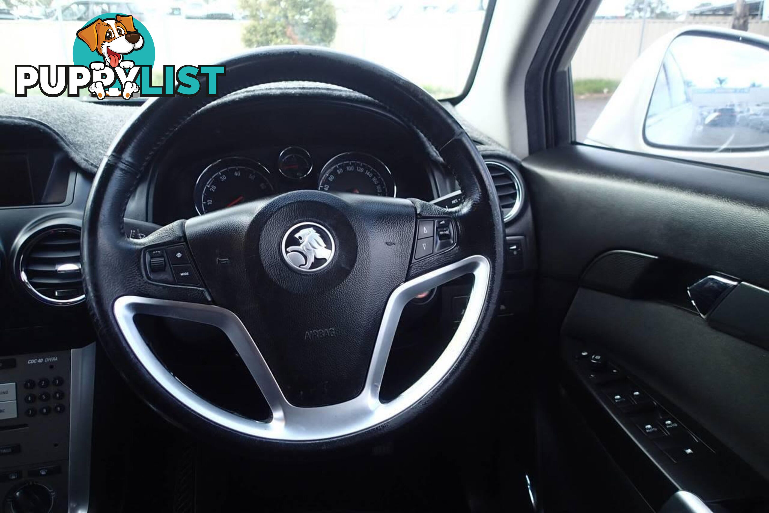 2011 HOLDEN CAPTIVA 5 (FWD) CG SERIES II SUV, 4 DOORS, 5 SEATS