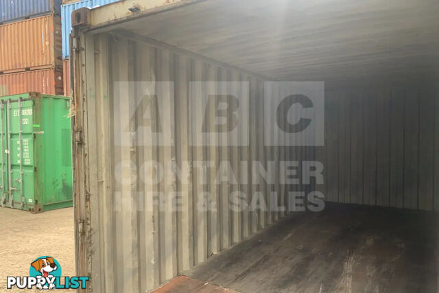 20' STANDARD HEIGHT SHIPPING CONTAINER - in Brisbane