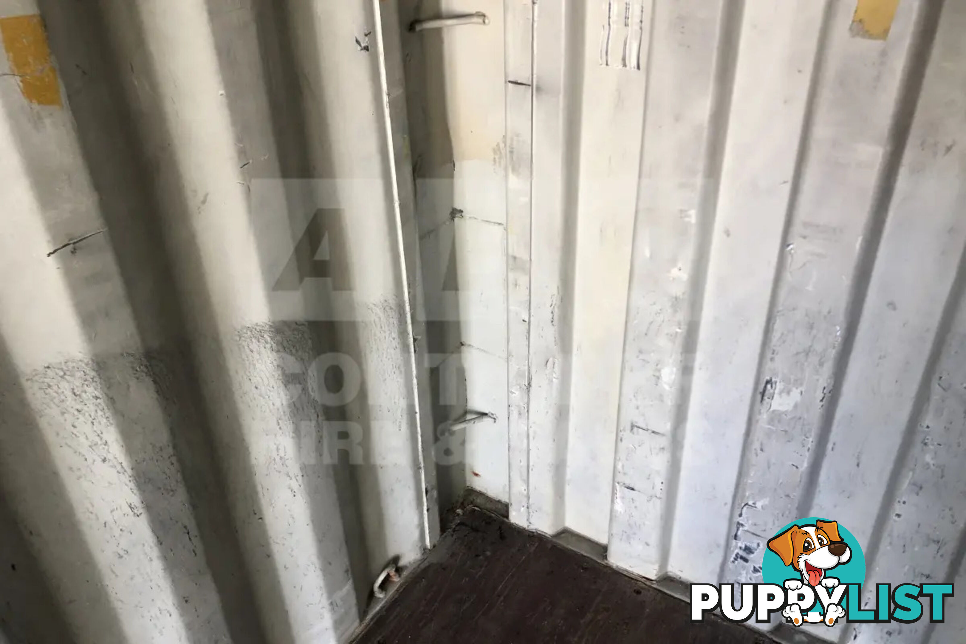 20' STANDARD HEIGHT SHIPPING CONTAINER