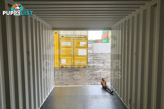 20' STANDARD HEIGHT SHIPPING CONTAINER - in Emerald