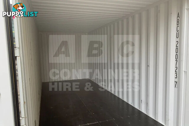 20' STANDARD HEIGHT SHIPPING CONTAINER - in Emerald
