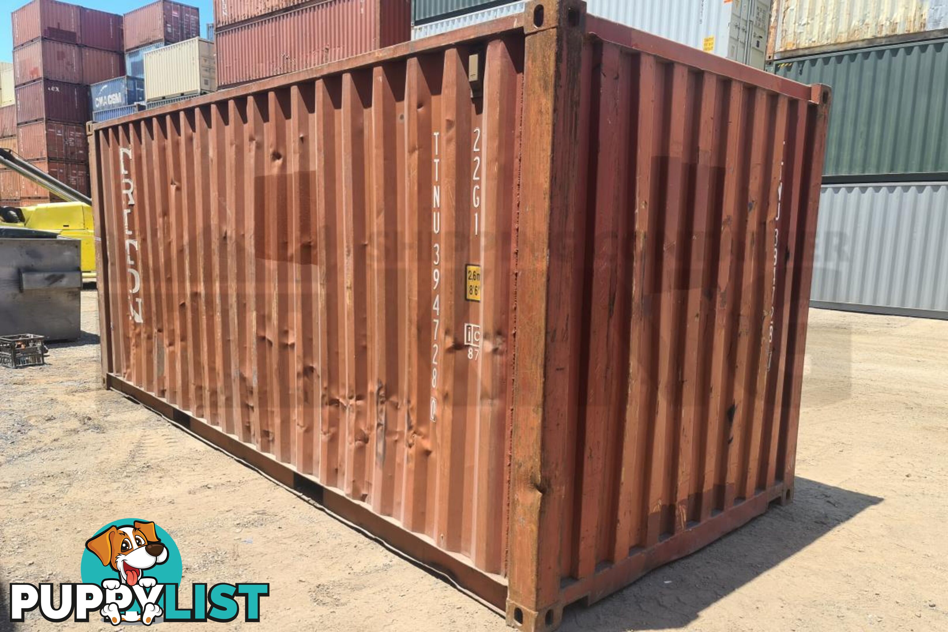 20' STANDARD HEIGHT SHIPPING CONTAINER - in Brisbane