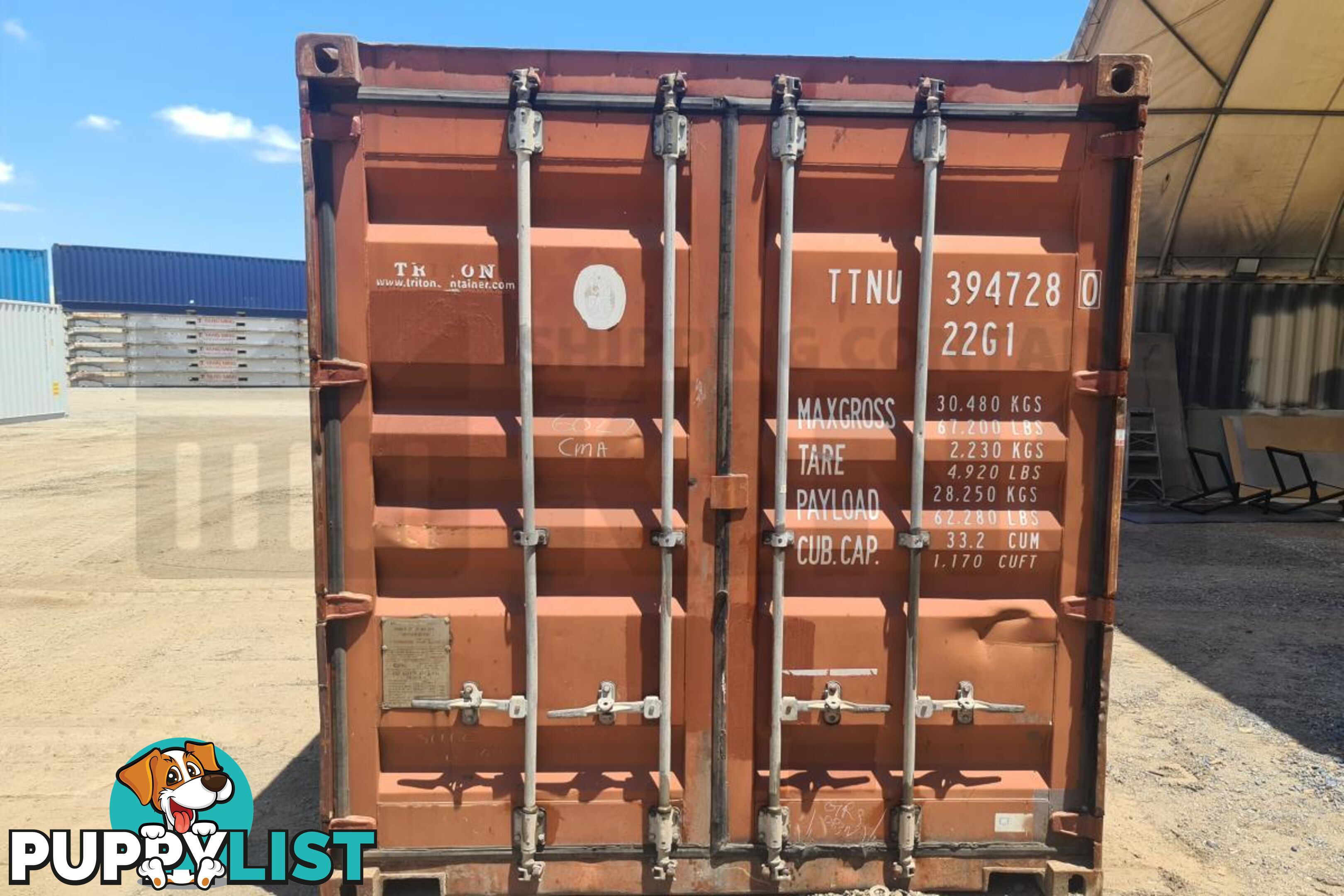 20' STANDARD HEIGHT SHIPPING CONTAINER - in Brisbane