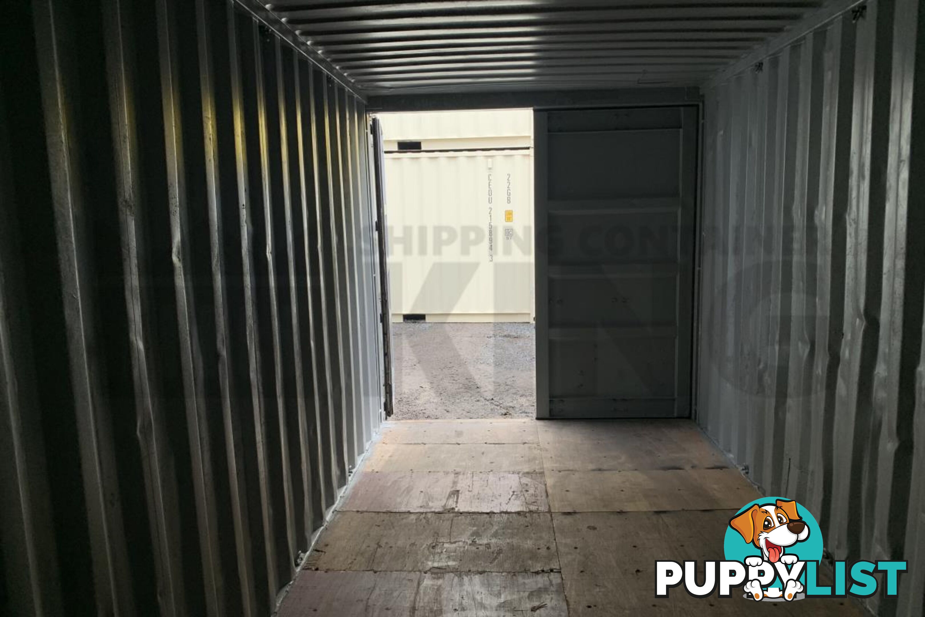 20' STANDARD HEIGHT SHIPPING CONTAINER - in Brisbane