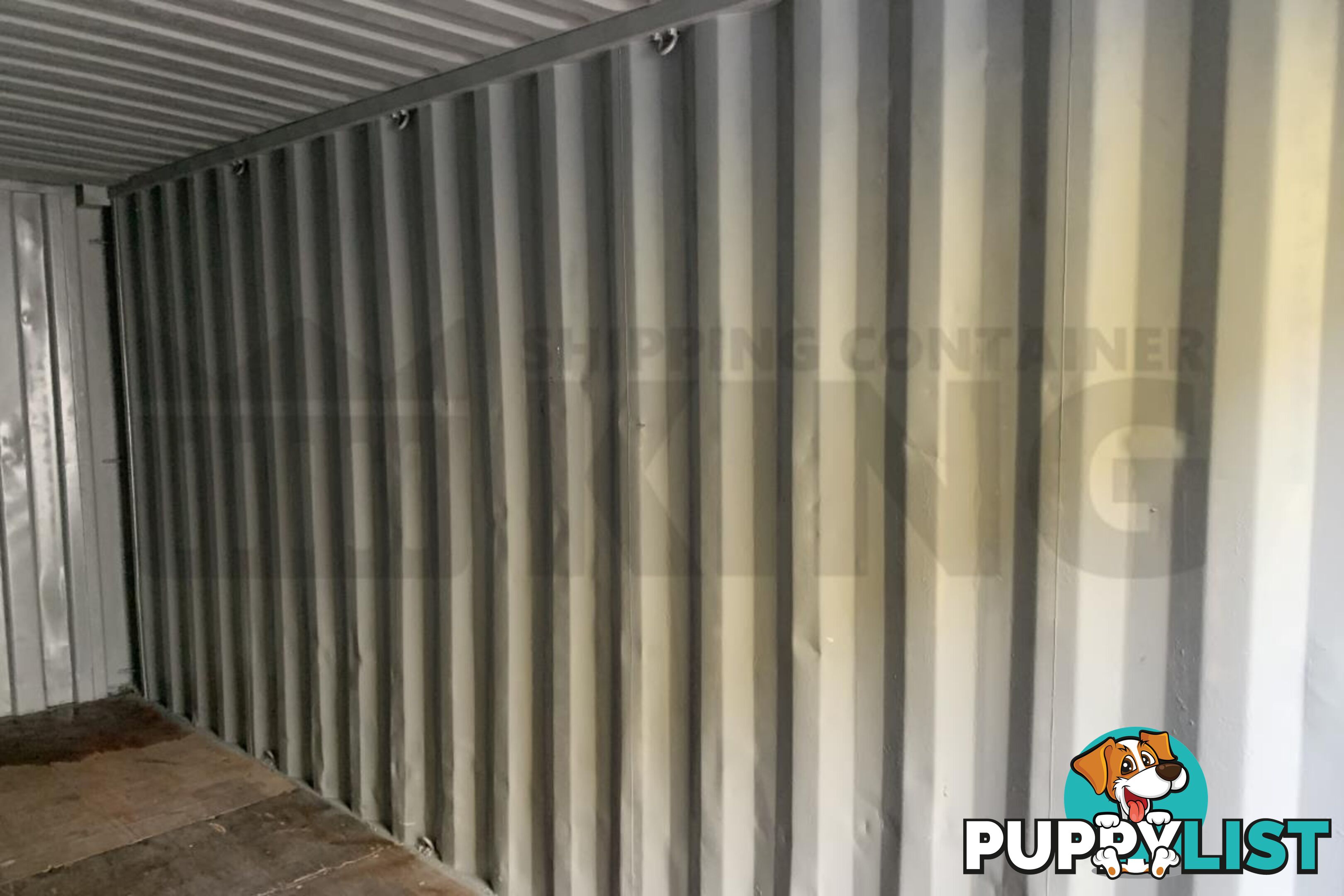 20' STANDARD HEIGHT SHIPPING CONTAINER - in Brisbane