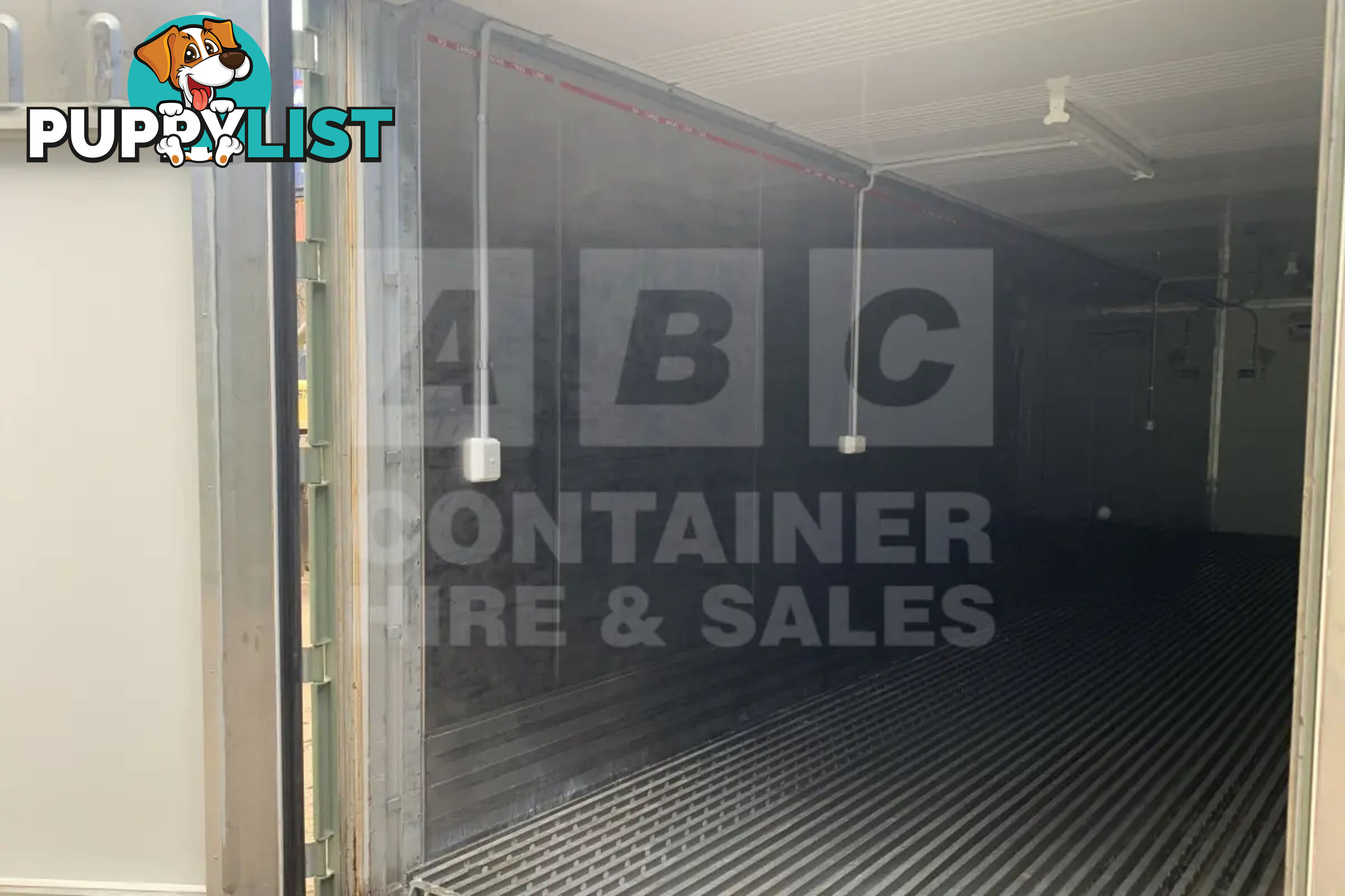 40' HIGH CUBE SHIPPING CONTAINER (NON-OPERATIONAL, MODIFIED) - in Brisbane