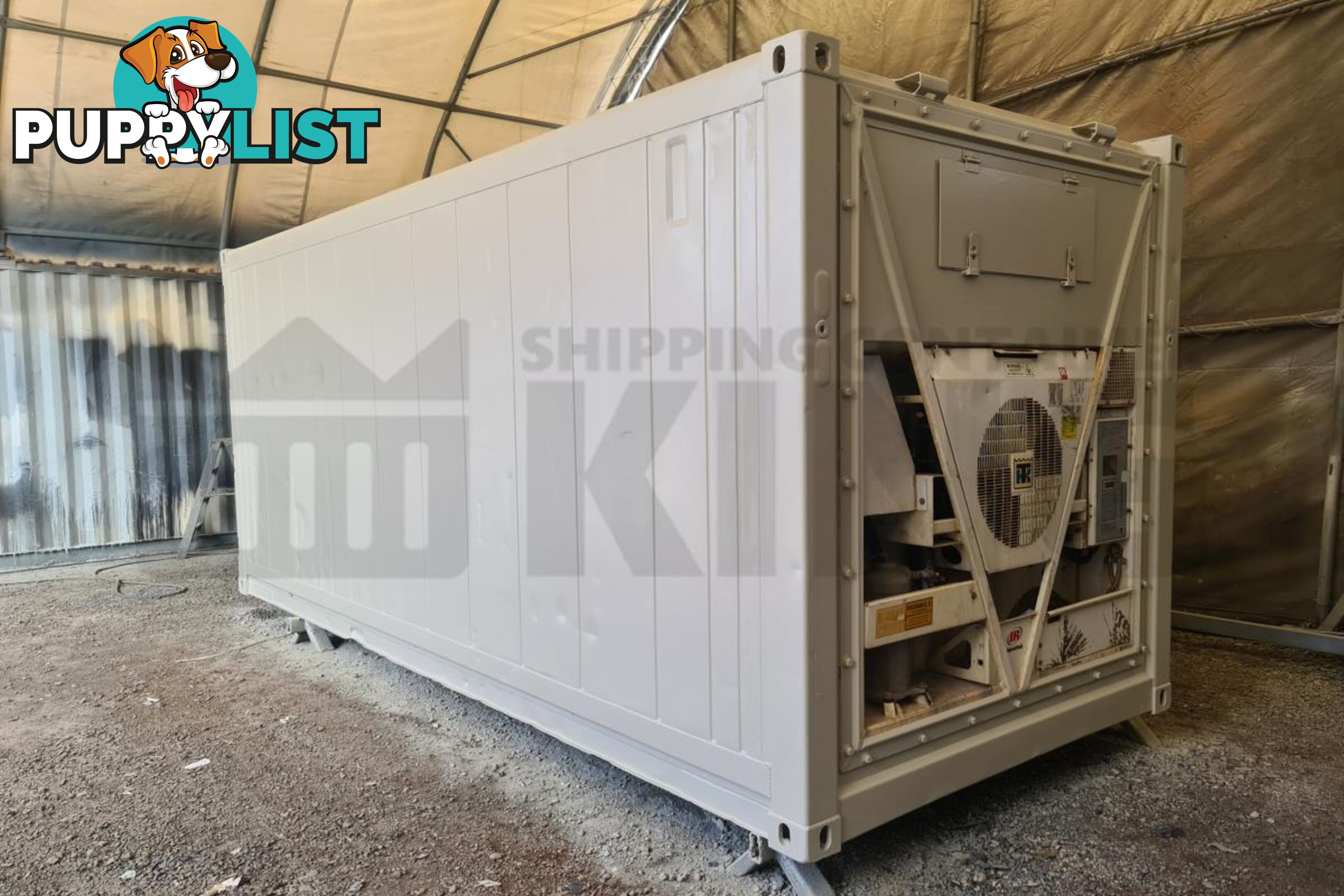 20' STANDARD HEIGHT REFRIGERATED "REEFER" SHIPPING CONTAINER (OPERATIONAL) - in Brisbane