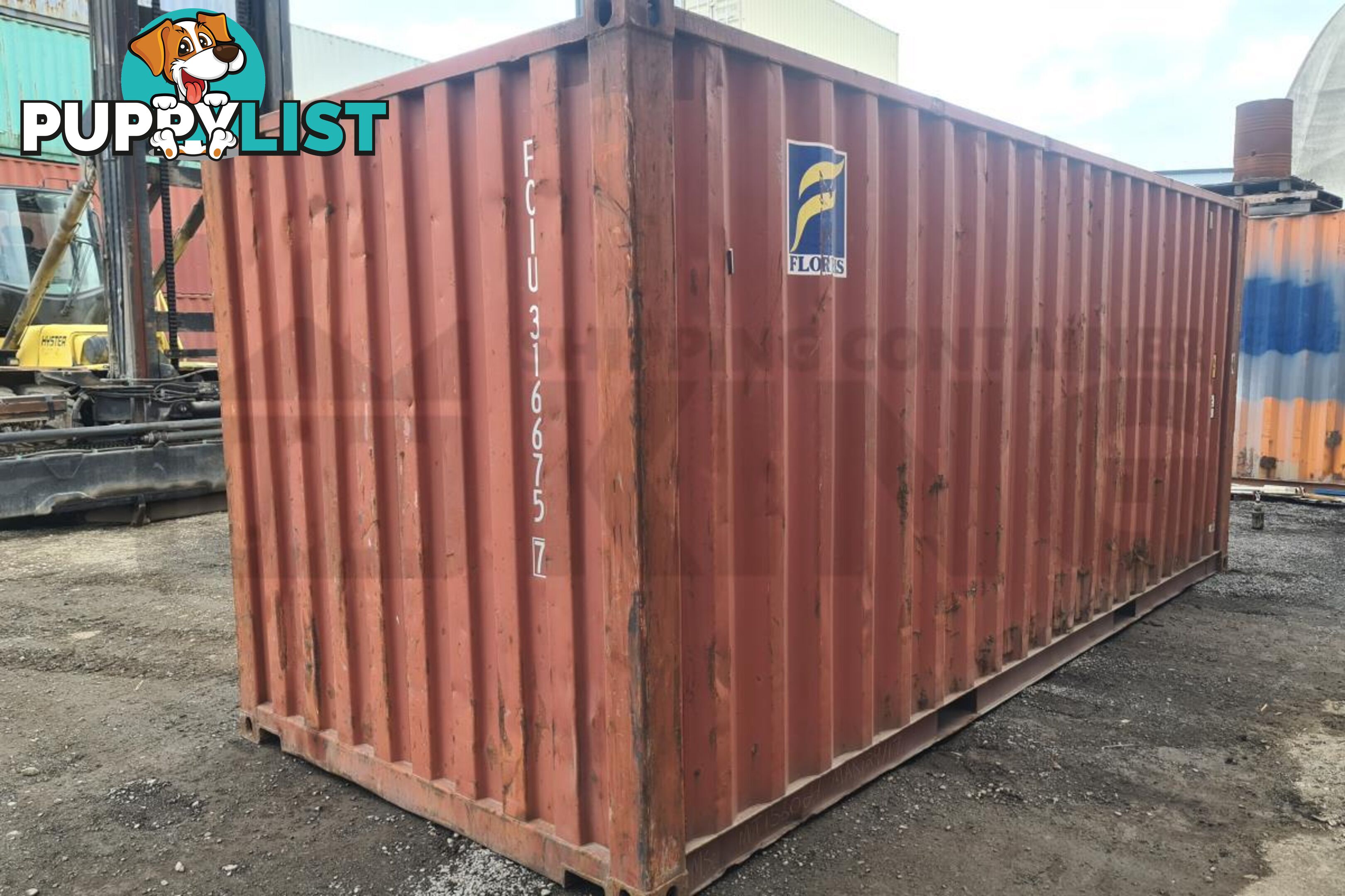 20' STANDARD HEIGHT SHIPPING CONTAINER - in Brisbane