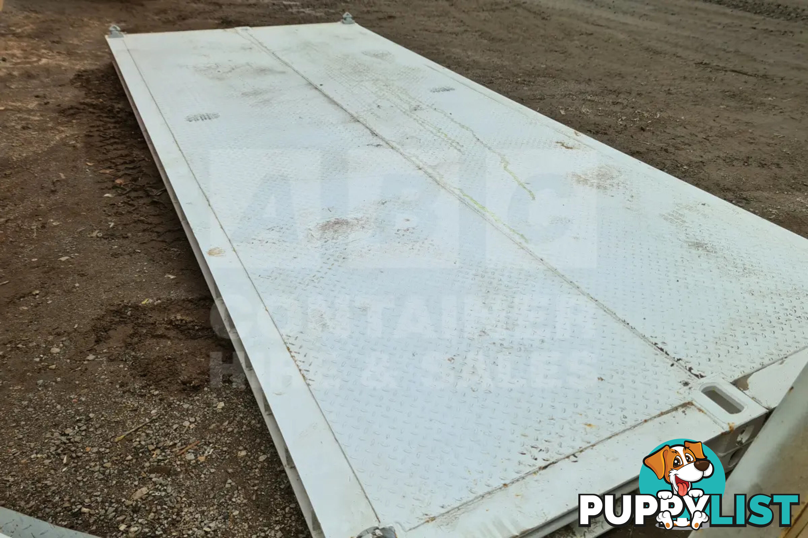 20' PLATFORM (236MM BASE DEPTH - 3 CORNER CASTS ON SHORT END)