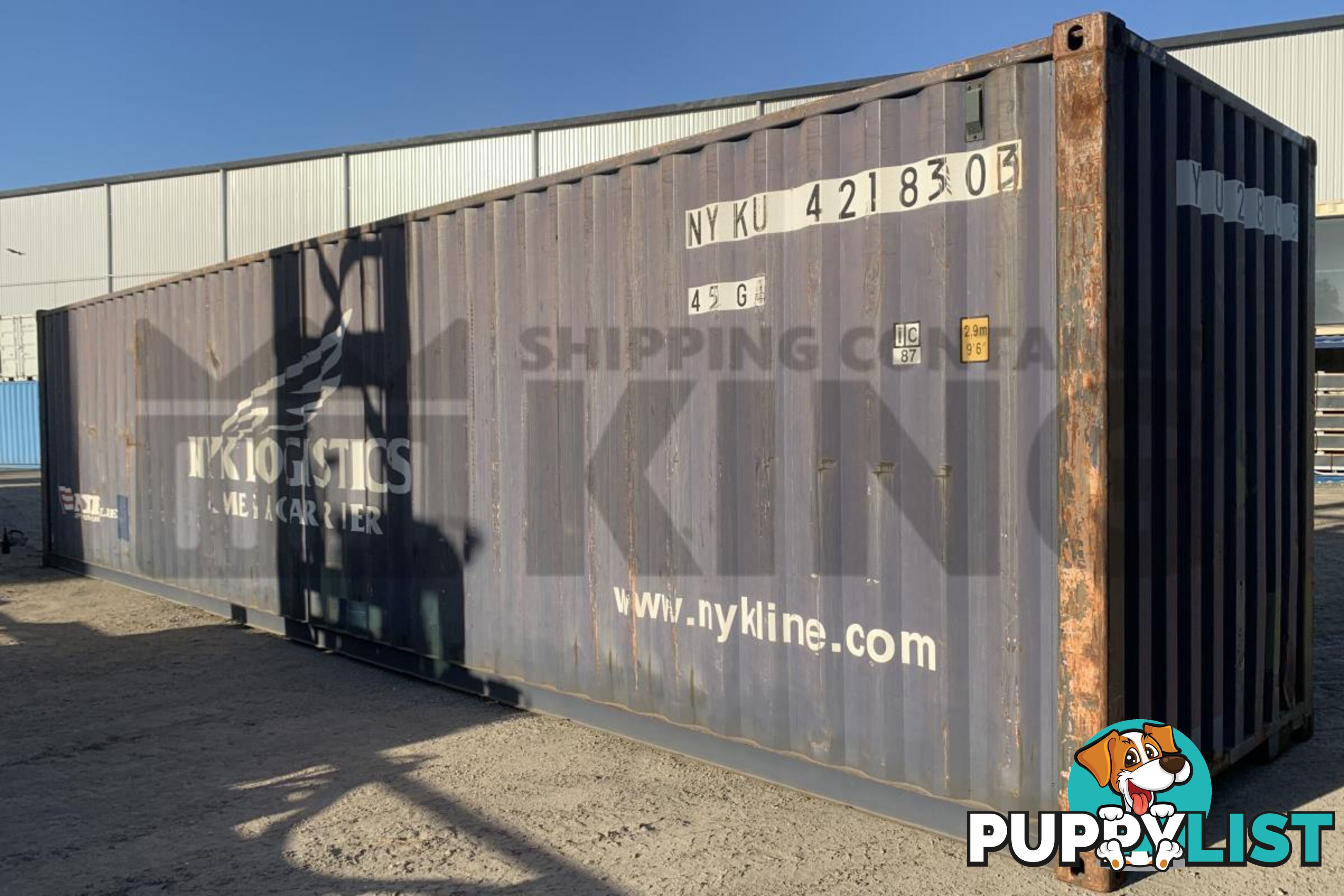 40' HIGH CUBE SHIPPING CONTAINER