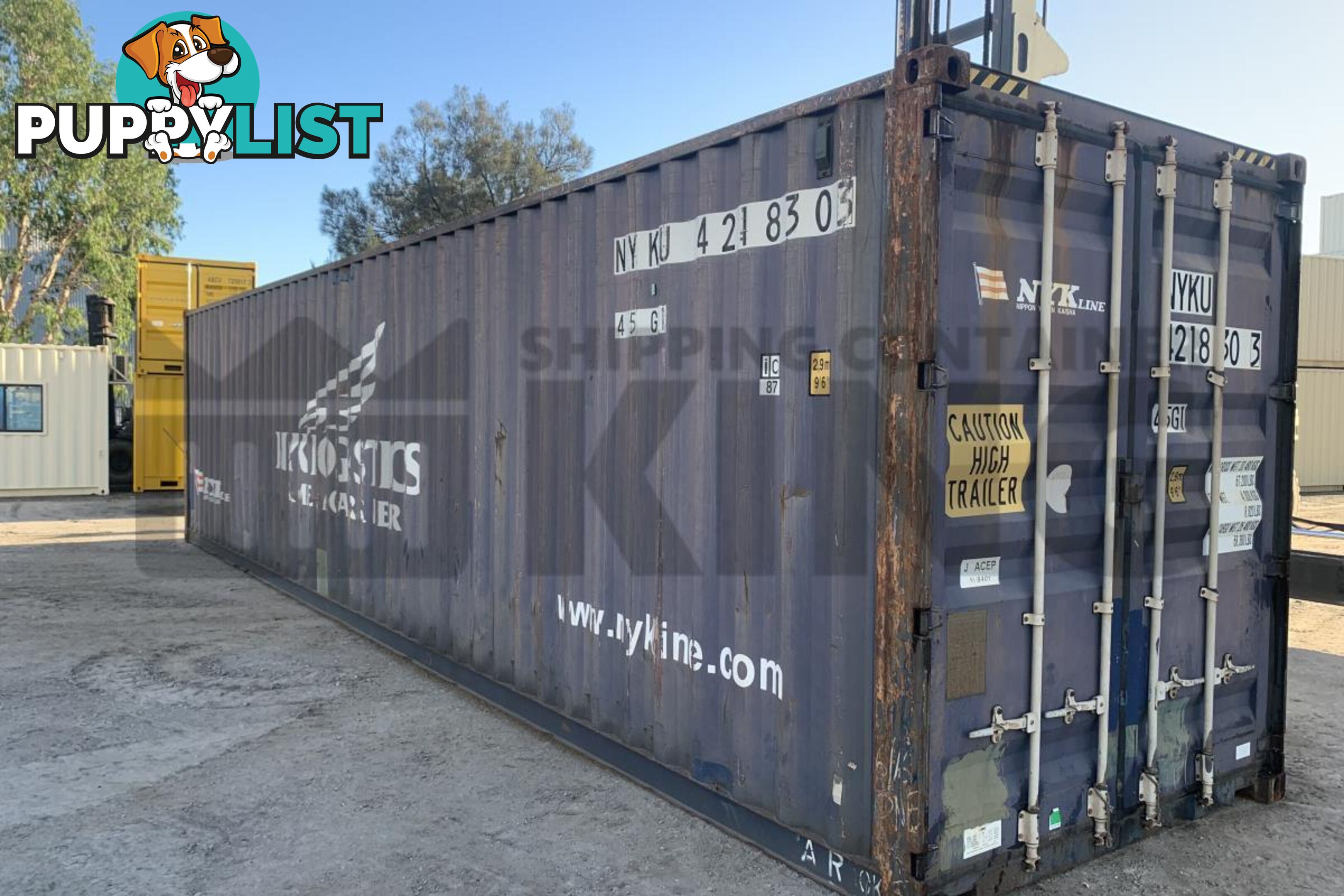 40' HIGH CUBE SHIPPING CONTAINER