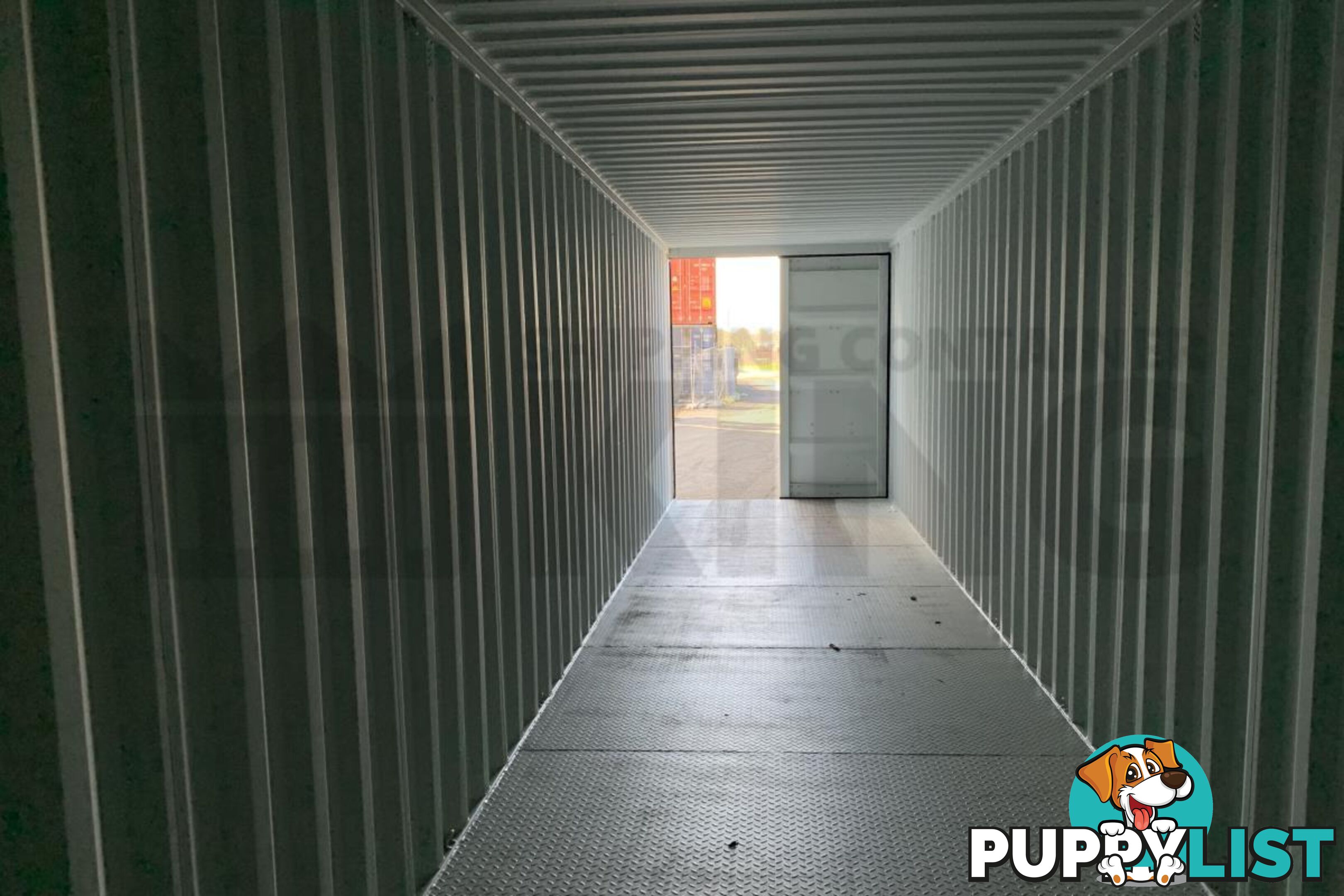 40' HIGH CUBE SHIPPING CONTAINER (STEEL FLOOR) - in Brisbane