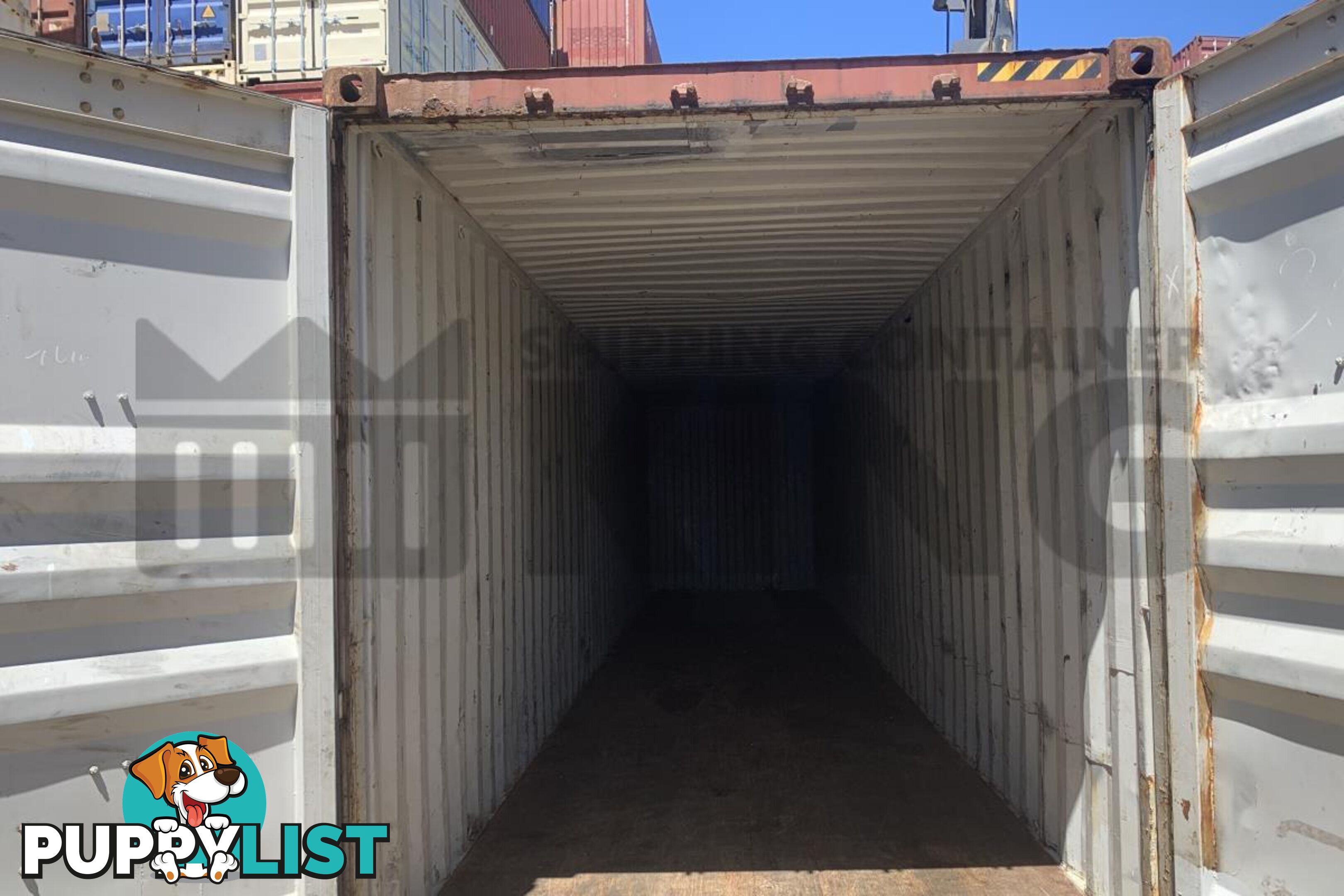 40' HIGH CUBE SHIPPING CONTAINER