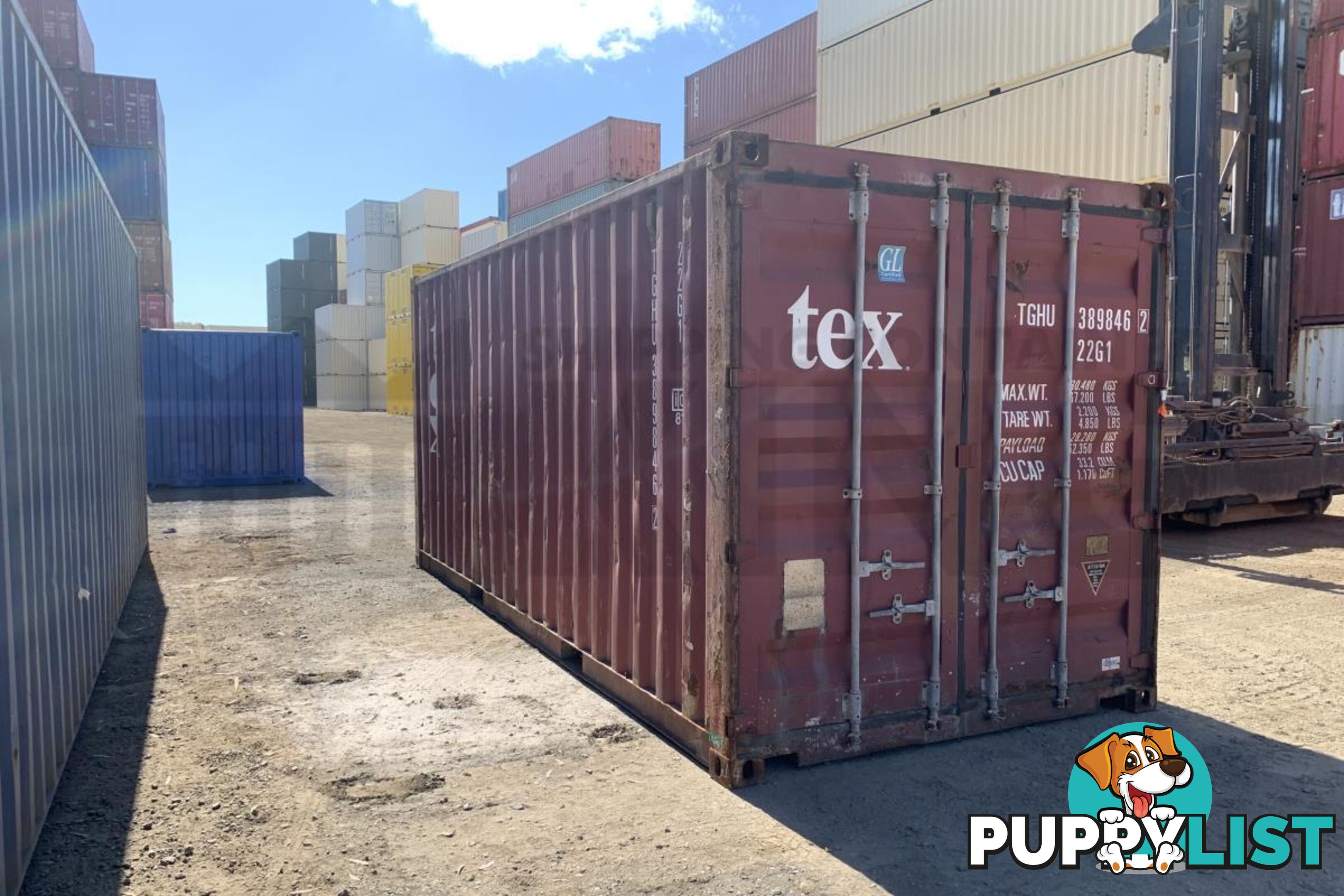 20' STANDARD HEIGHT SHIPPING CONTAINER - in Brisbane