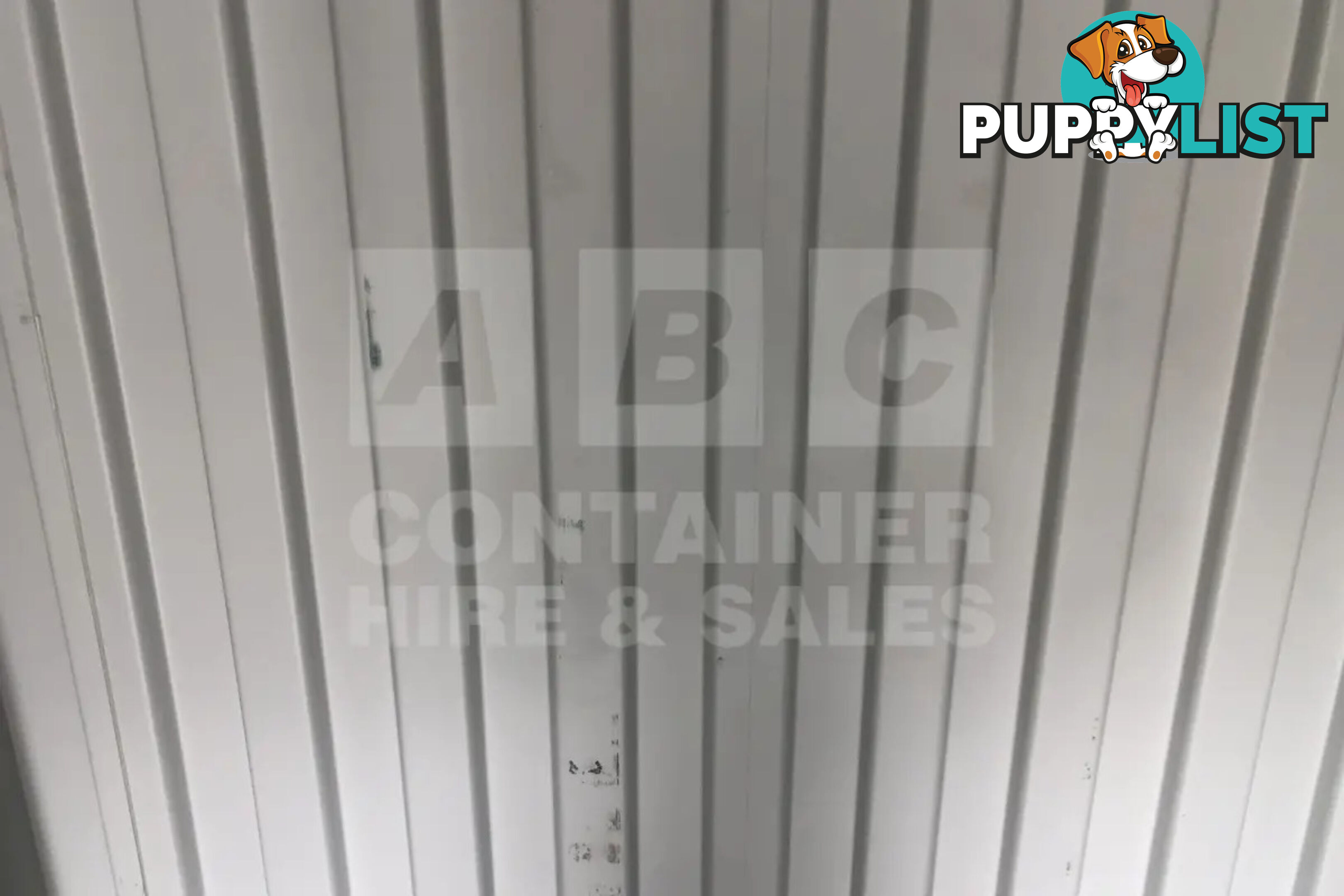 20' HIGH CUBE SHIPPING CONTAINER