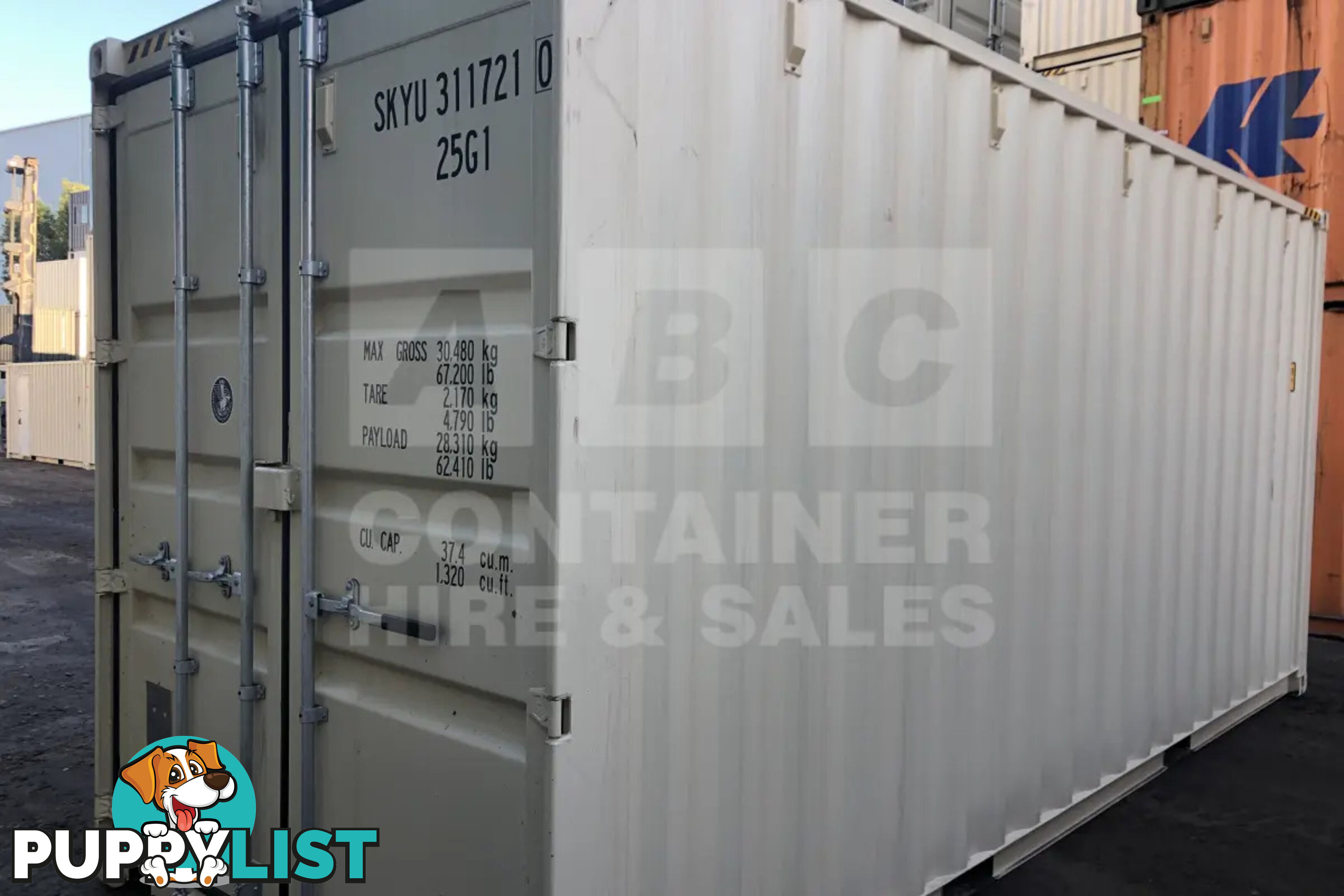 20' HIGH CUBE SHIPPING CONTAINER - in Brisbane