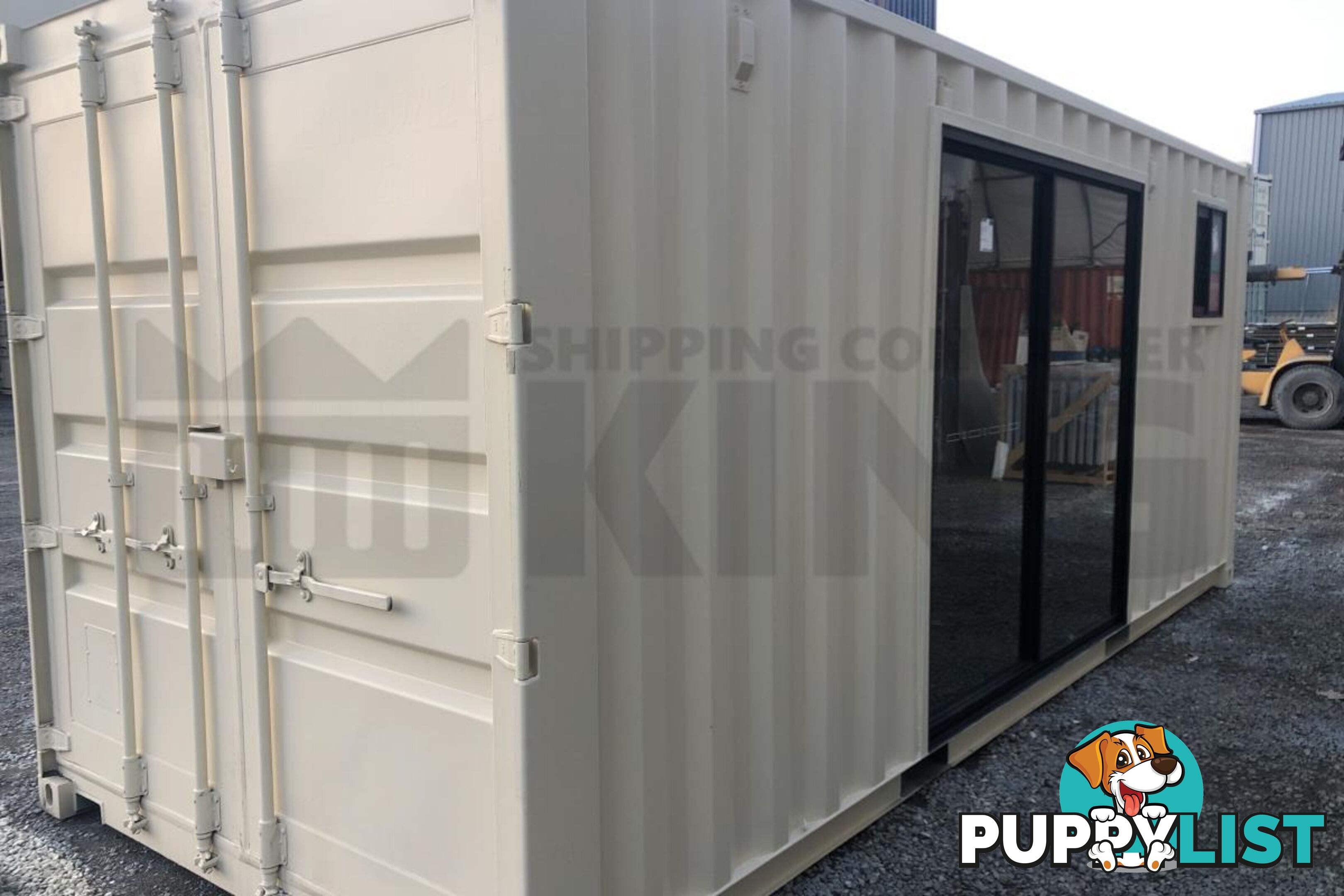 20' STANDARD HEIGHT SHIPPING CONTAINER - in Lismore